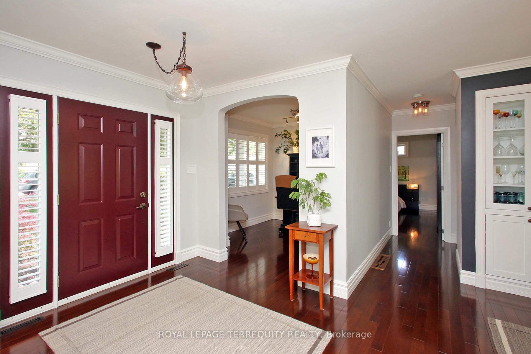Photo 7 of 208 Craydon Road, Whitby, Downtown Whitby — HOMEH