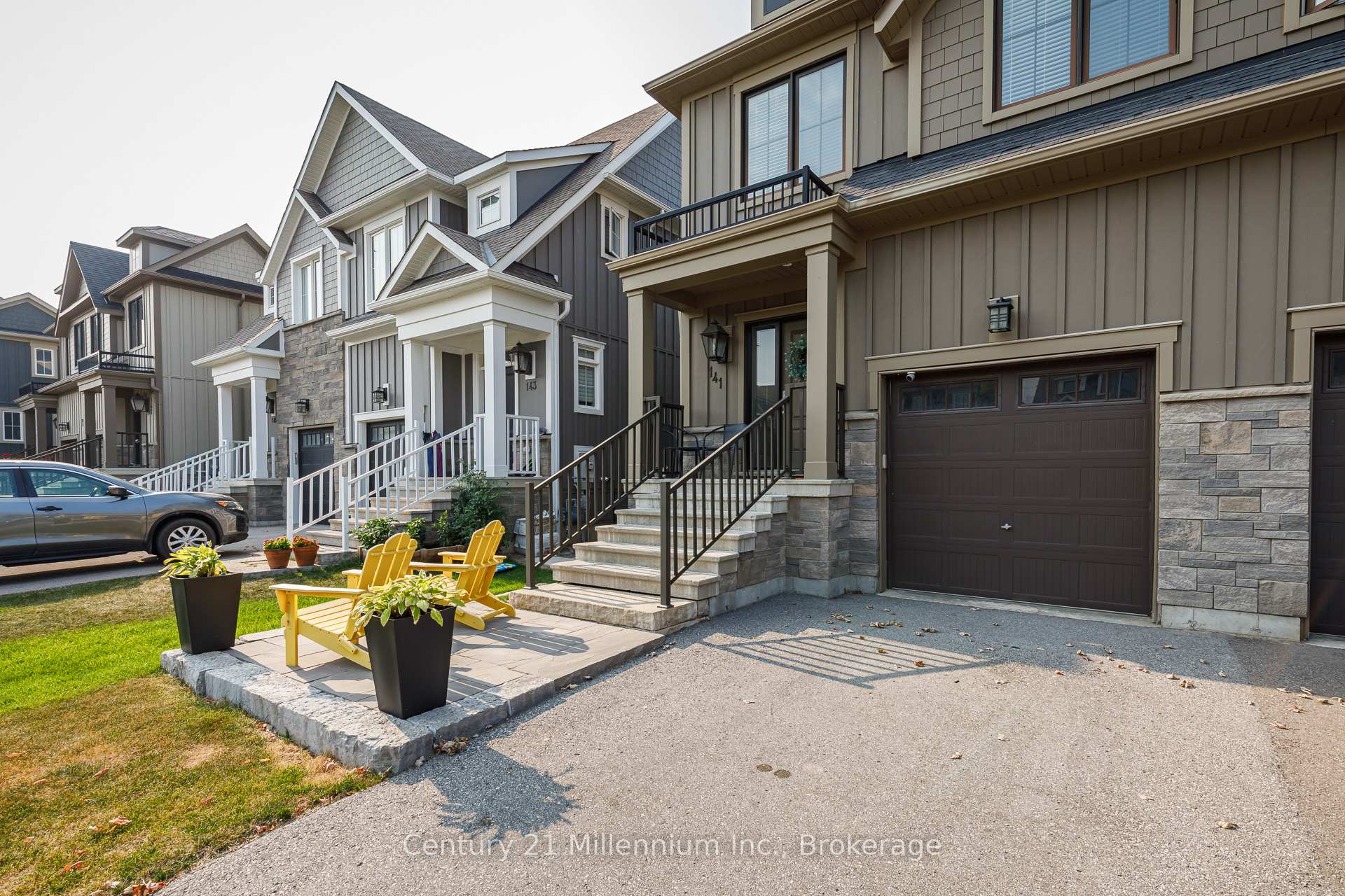 Photo 3 of 141 Yellow Birch Crescent, Blue Mountains — HOMEH
