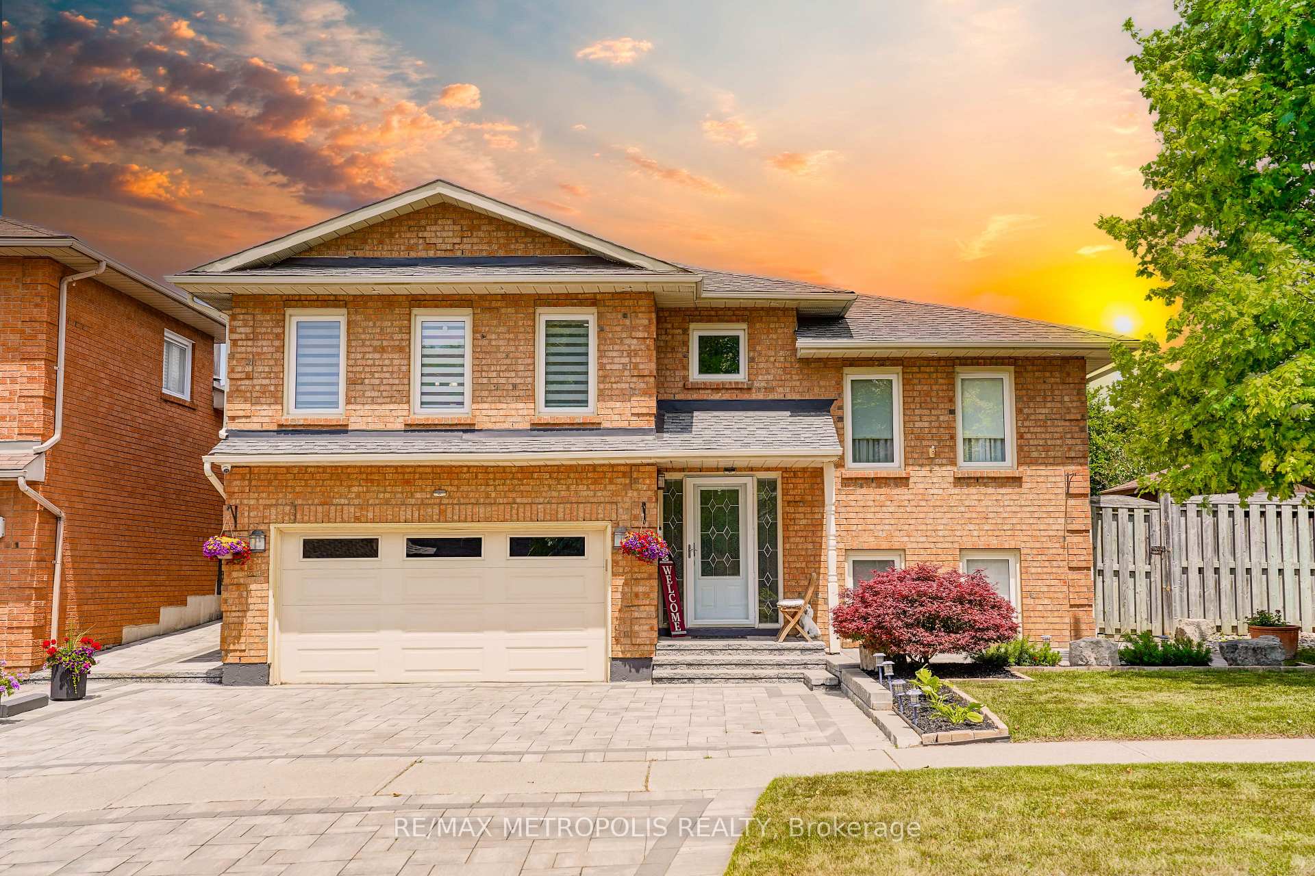 Photo 1 of 26 Limestone Crescent, Whitby, Pringle Creek — HOMEH