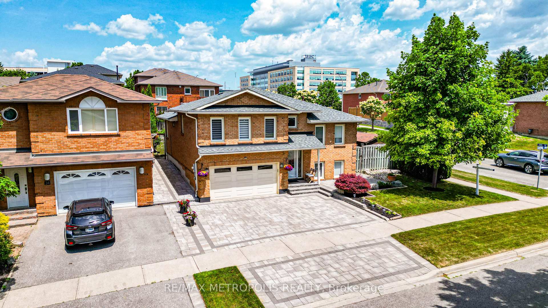 Photo 4 of 26 Limestone Crescent, Whitby, Pringle Creek — HOMEH