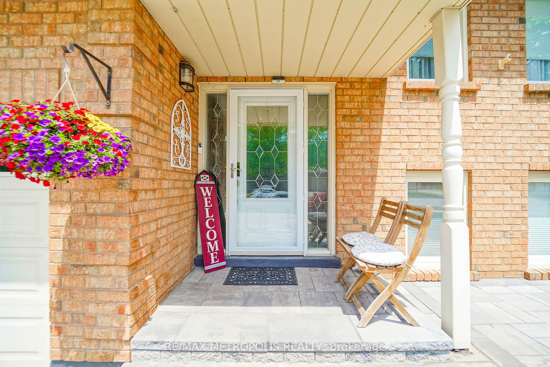 Photo 5 of 26 Limestone Crescent, Whitby, Pringle Creek — HOMEH