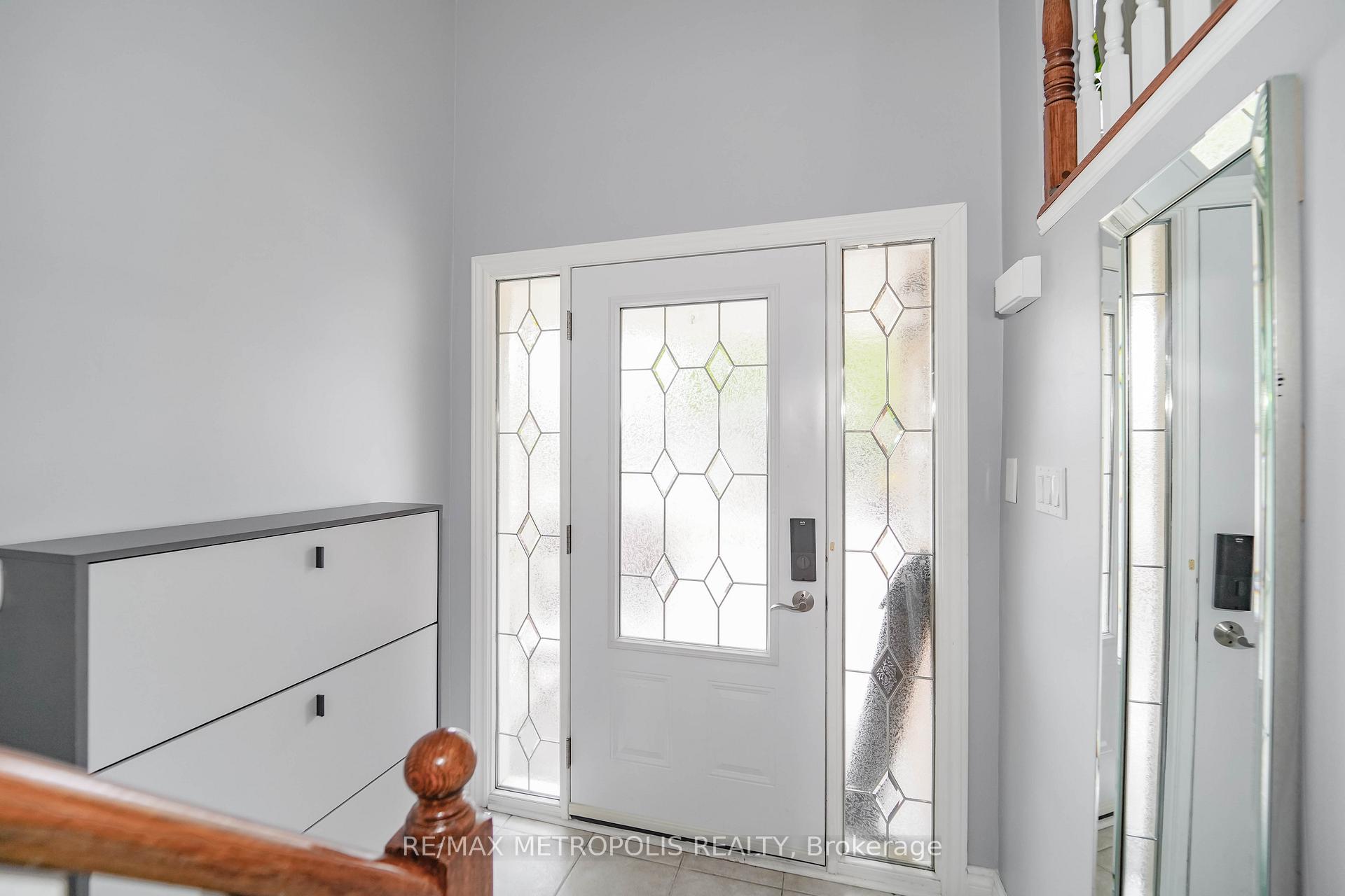 Photo 6 of 26 Limestone Crescent, Whitby, Pringle Creek — HOMEH