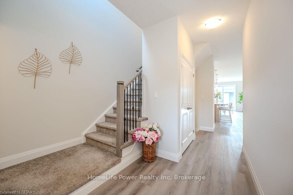 Photo 7 of 45 Queensgate Crescent, Woolwich — HOMEH
