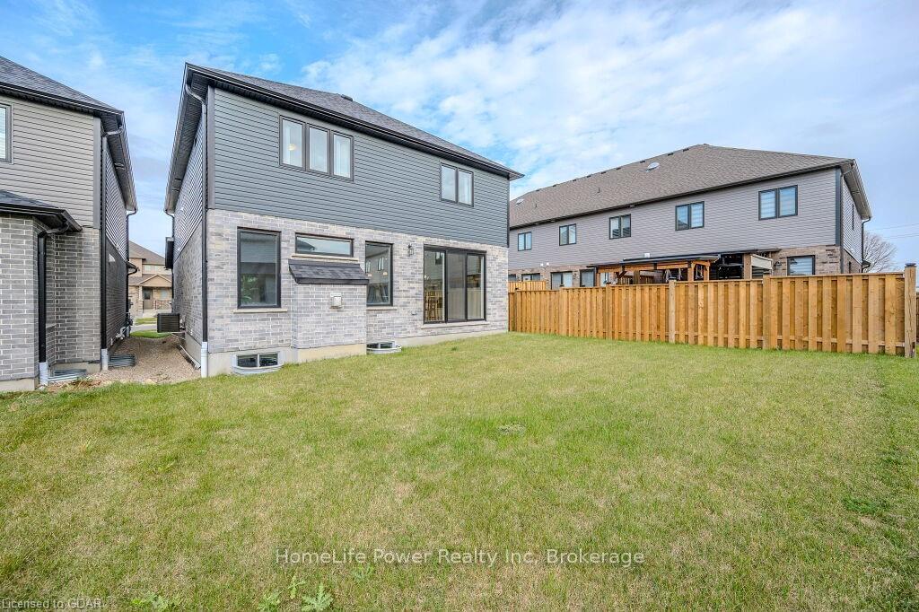 Photo 47 of 45 Queensgate Crescent, Woolwich — HOMEH