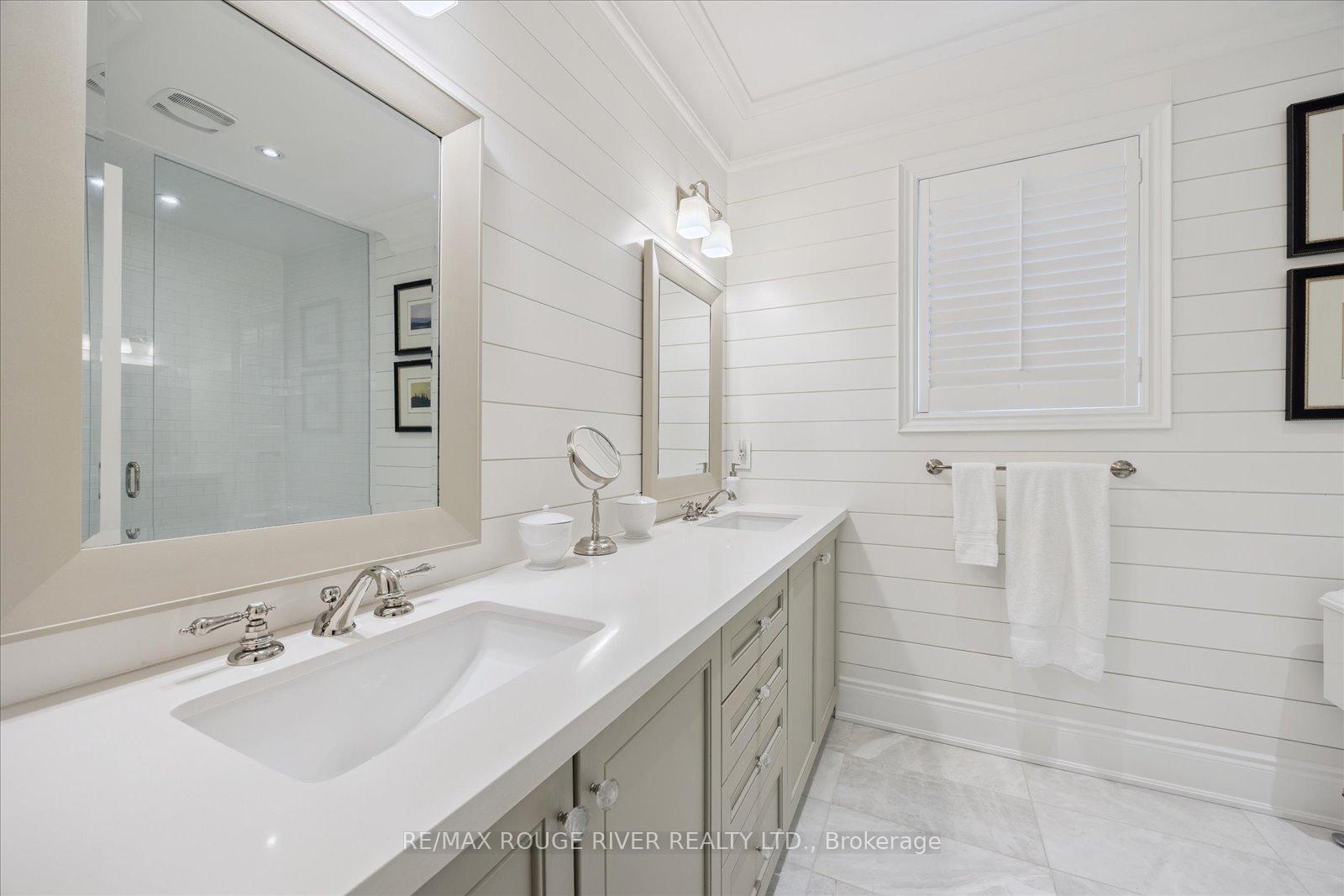 Photo 22 of 34 Nightingale Crescent, Whitby, Brooklin — HOMEH