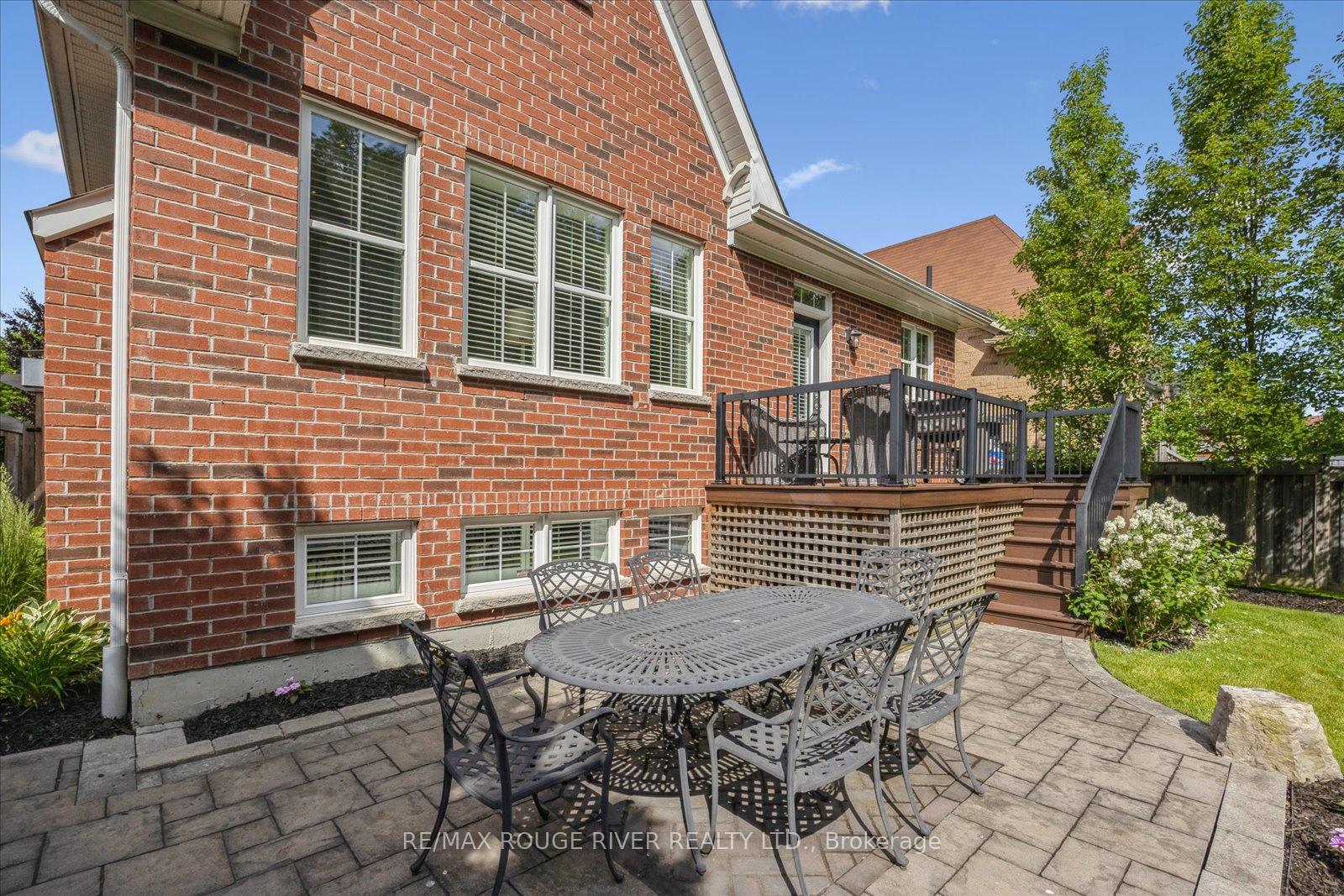 Photo 37 of 34 Nightingale Crescent, Whitby, Brooklin — HOMEH