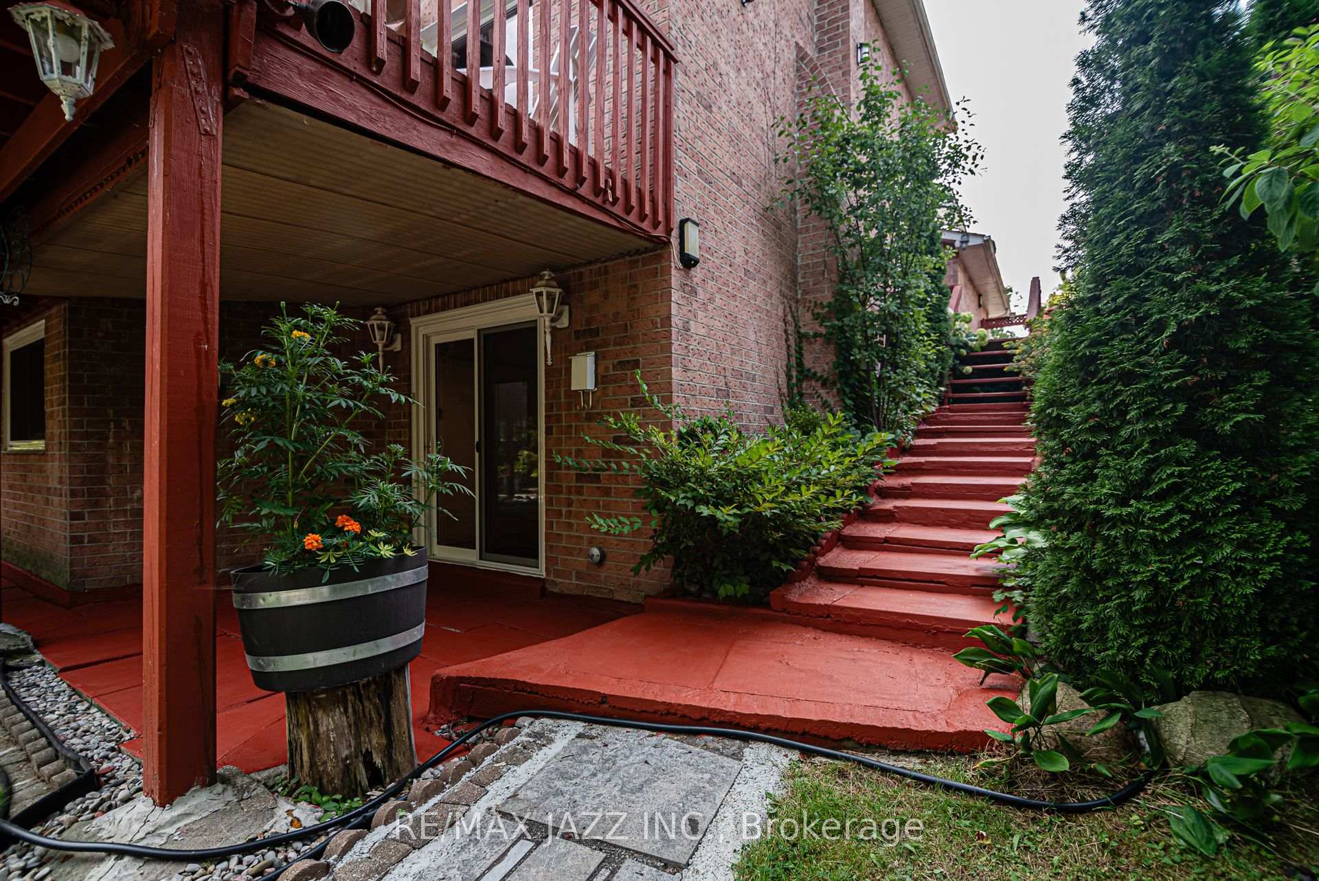 Photo 2 of Unit Bsmt, 30 Love Crescent, Ajax, South West — HOMEH