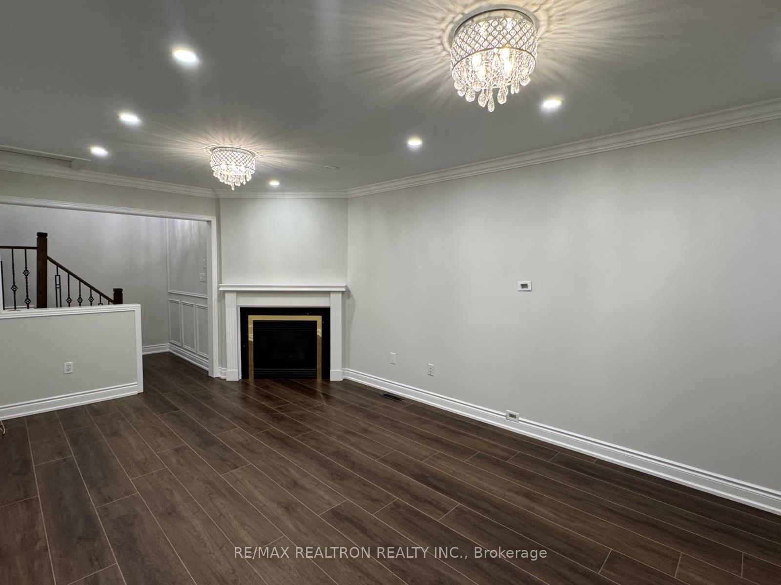 Photo 14 of 73 Lento Court, Vaughan, East Woodbridge — HOMEH