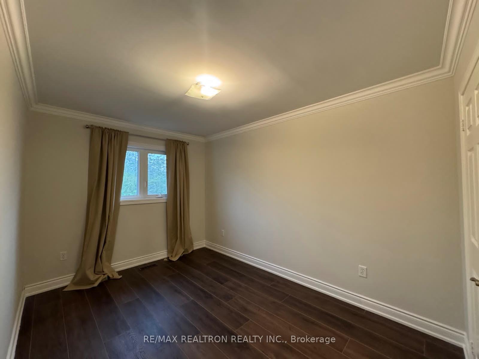 Photo 18 of 73 Lento Court, Vaughan, East Woodbridge — HOMEH