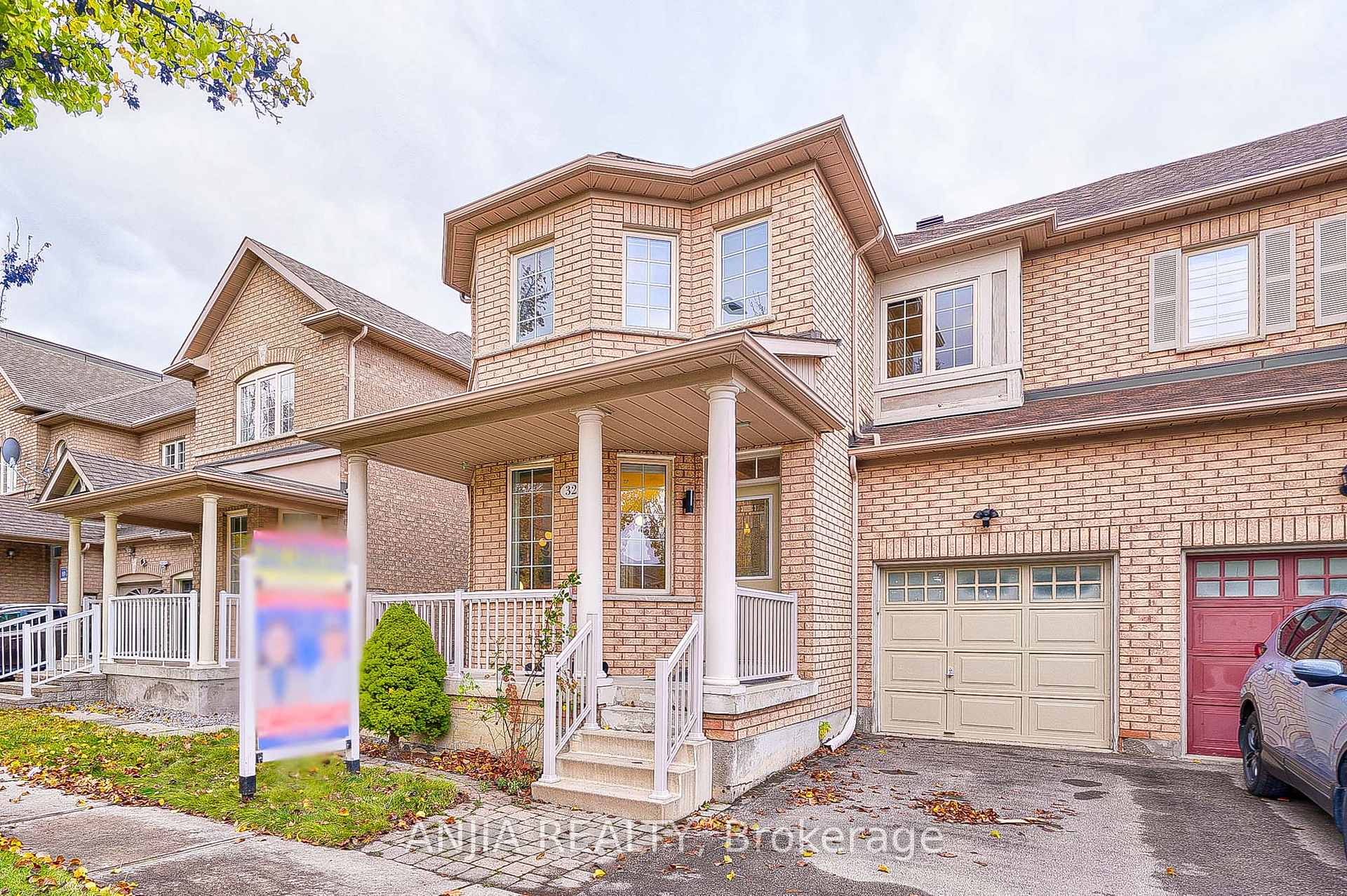 Photo 1 of 32 Sanderson Road, Markham, Cachet — HOMEH