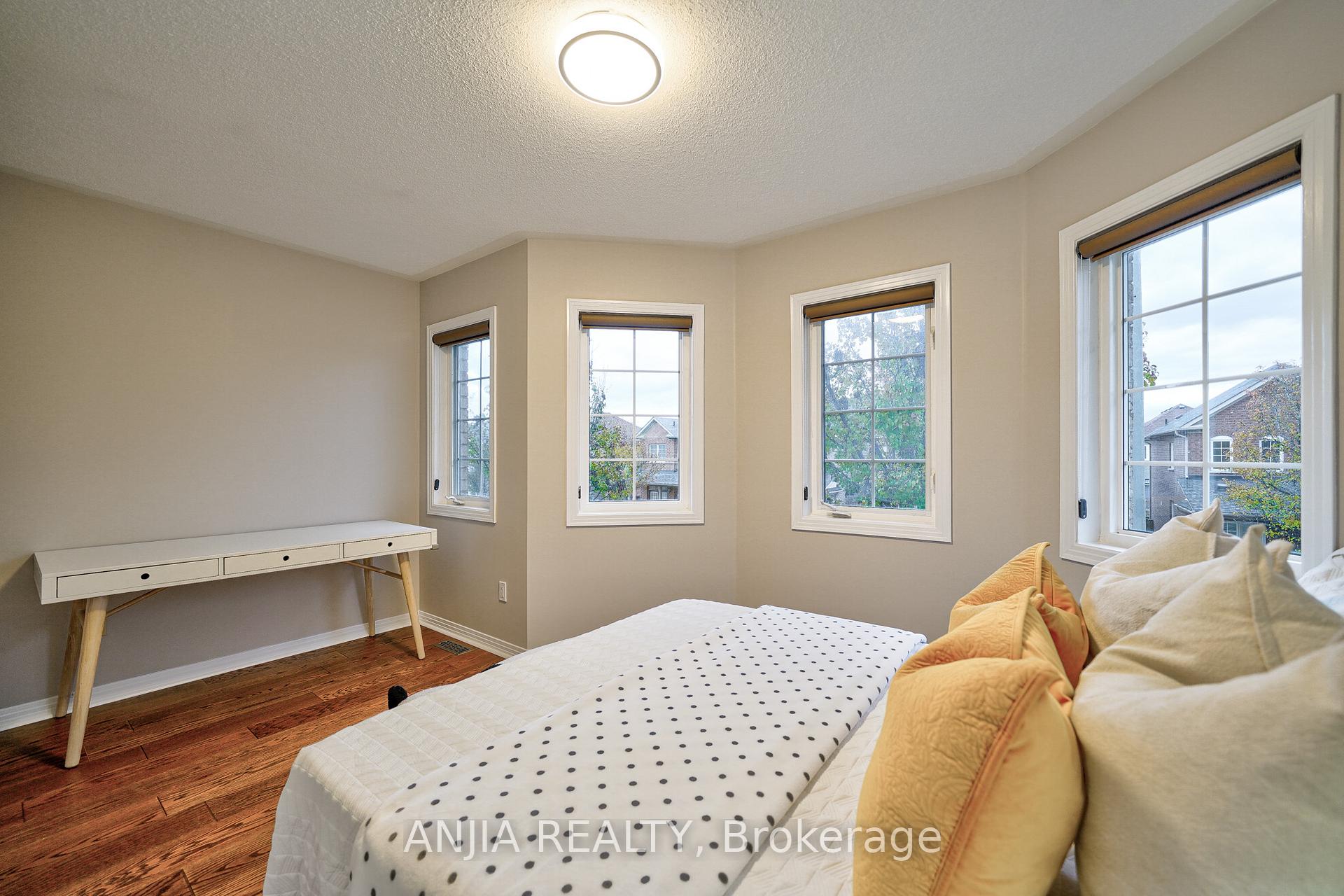 Photo 22 of 32 Sanderson Road, Markham, Cachet — HOMEH