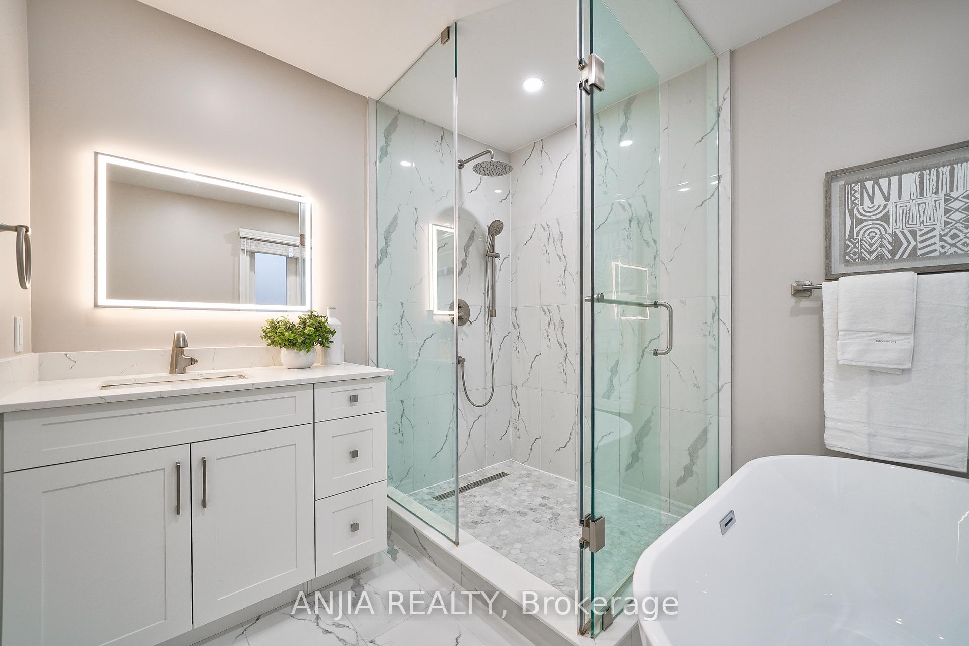 Photo 32 of 32 Sanderson Road, Markham, Cachet — HOMEH