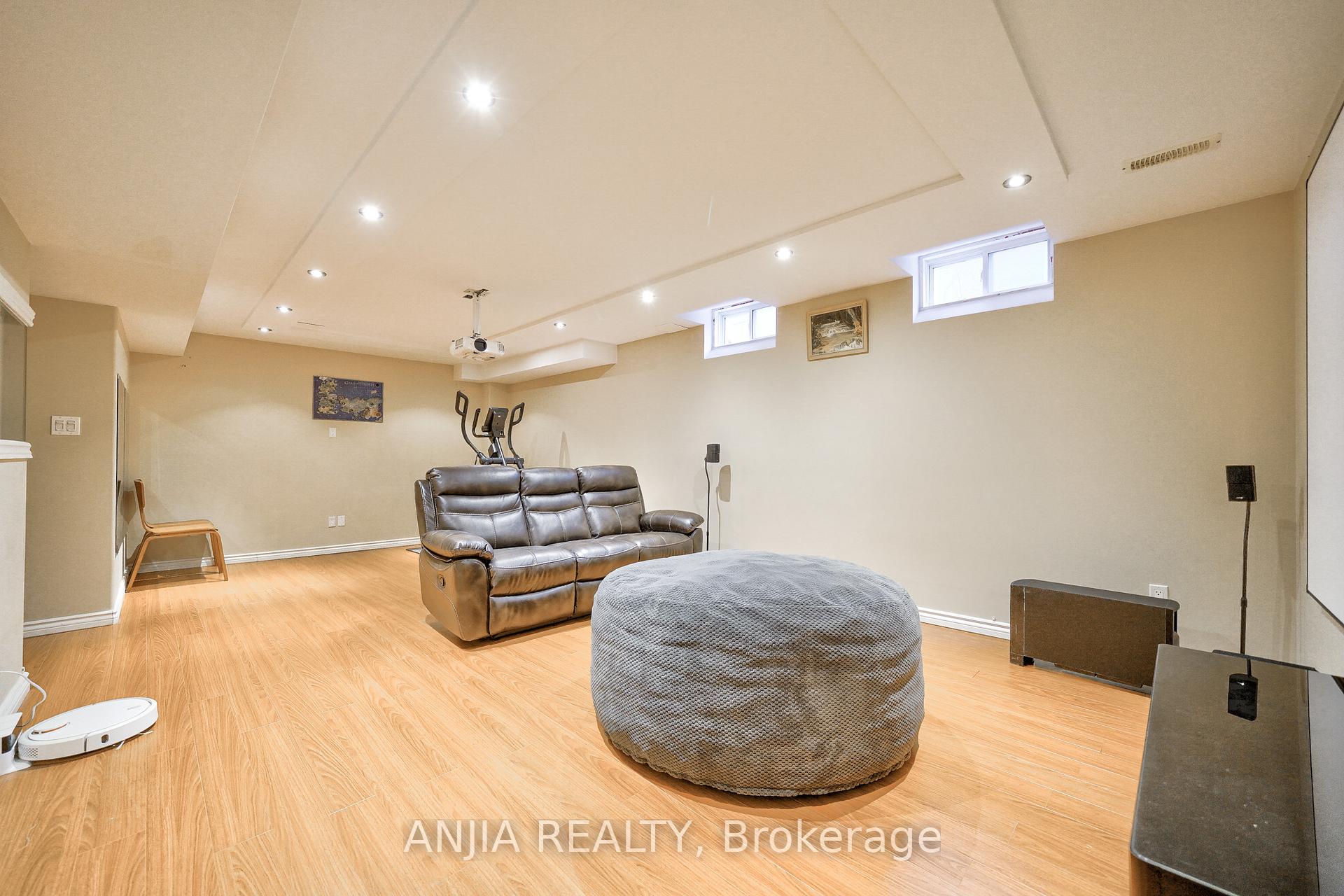 Photo 36 of 32 Sanderson Road, Markham, Cachet — HOMEH