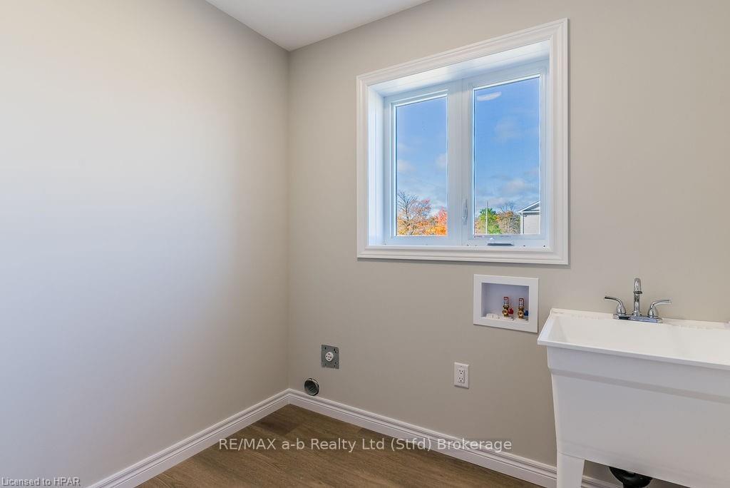 Photo 11 of 139 Mill Race Crescent, Woolwich — HOMEH
