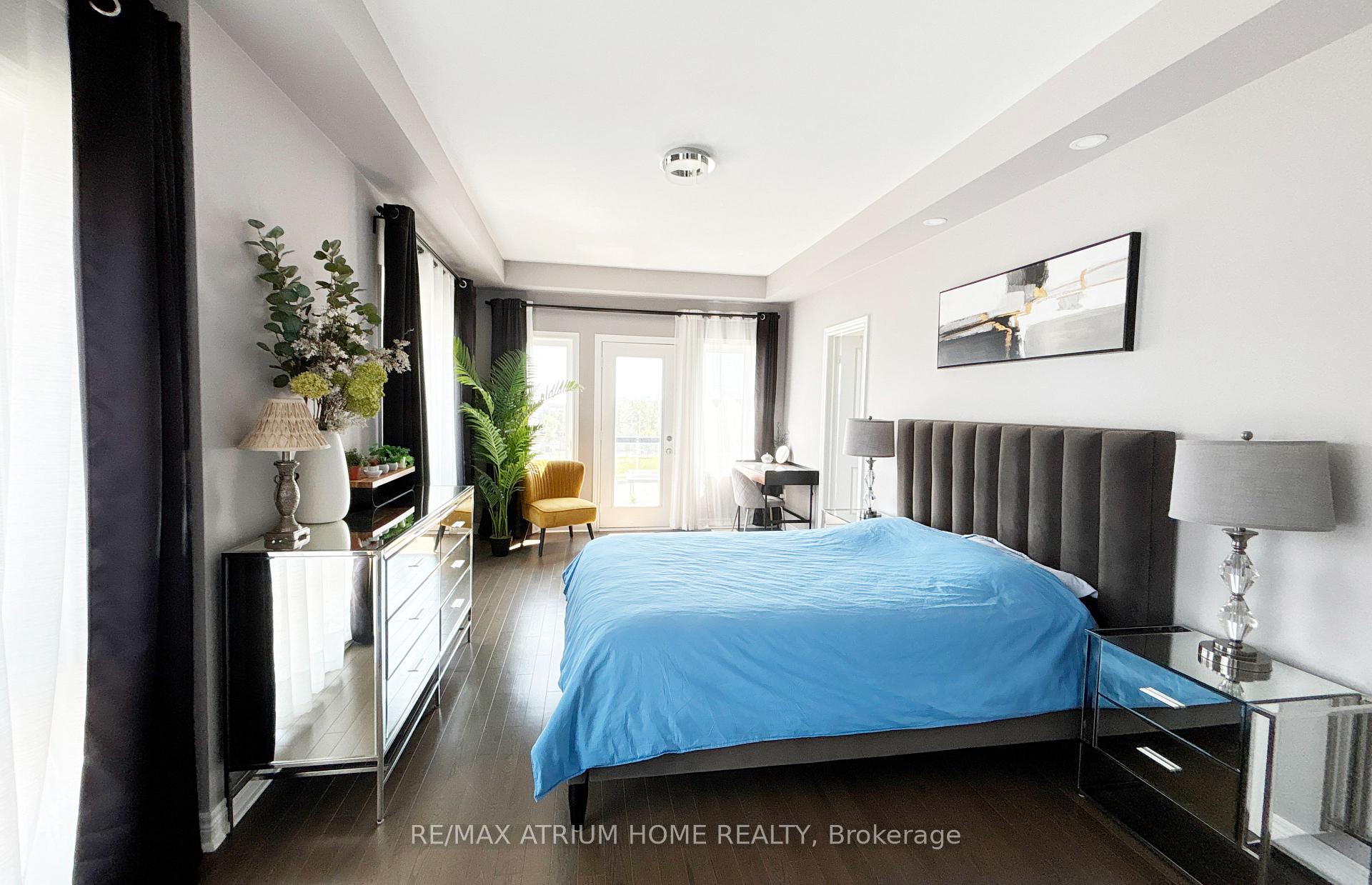 Photo 14 of 1 Laskin Drive, Vaughan, Patterson — HOMEH