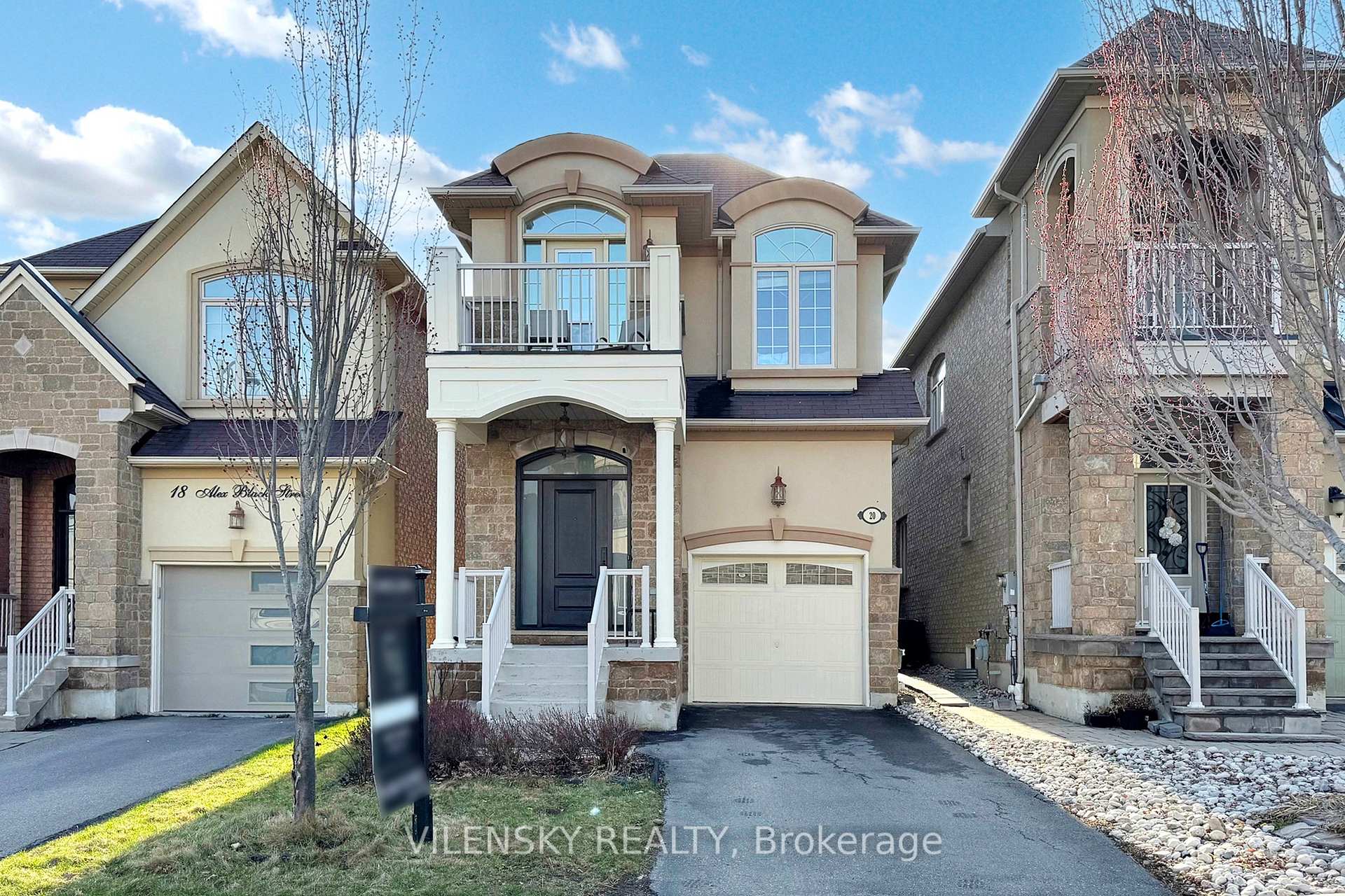 Photo 1 of 20 Alex Black Street, Vaughan, Patterson — HOMEH