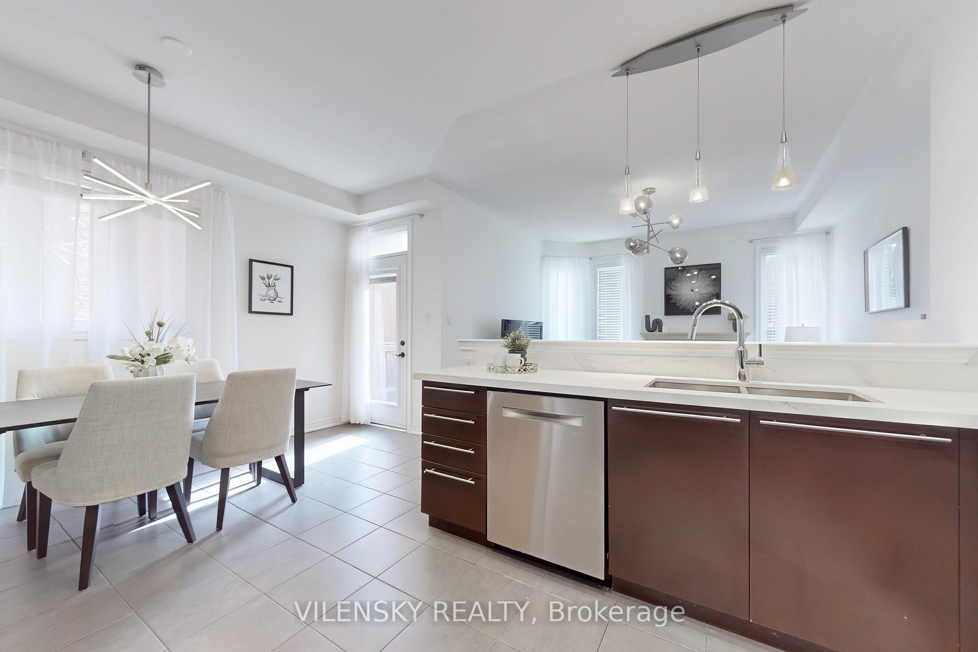 Photo 9 of 20 Alex Black Street, Vaughan, Patterson — HOMEH