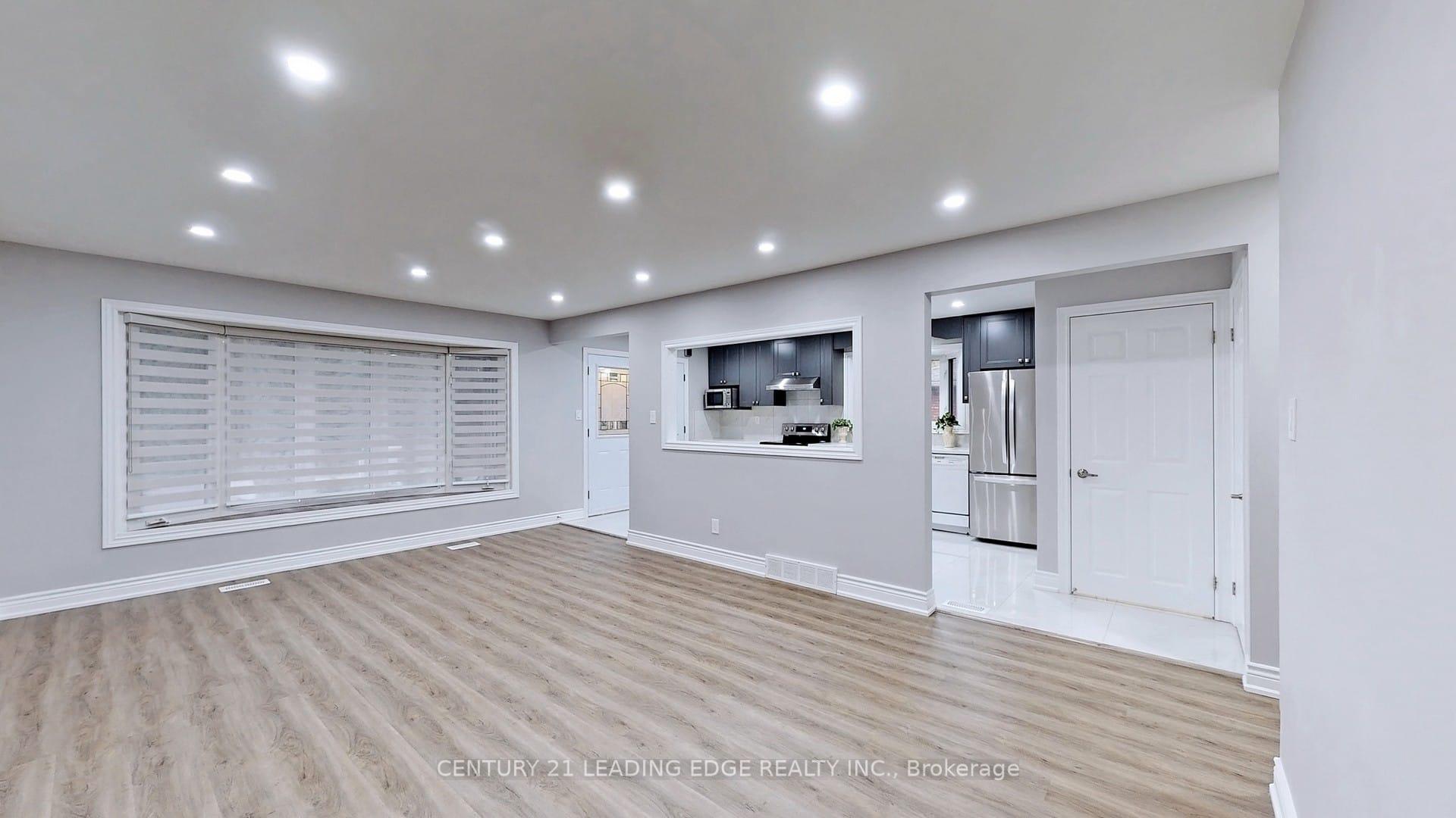 Photo 5 of Unit Main, 806 Beech Street W, Whitby, Downtown Whitby — HOMEH