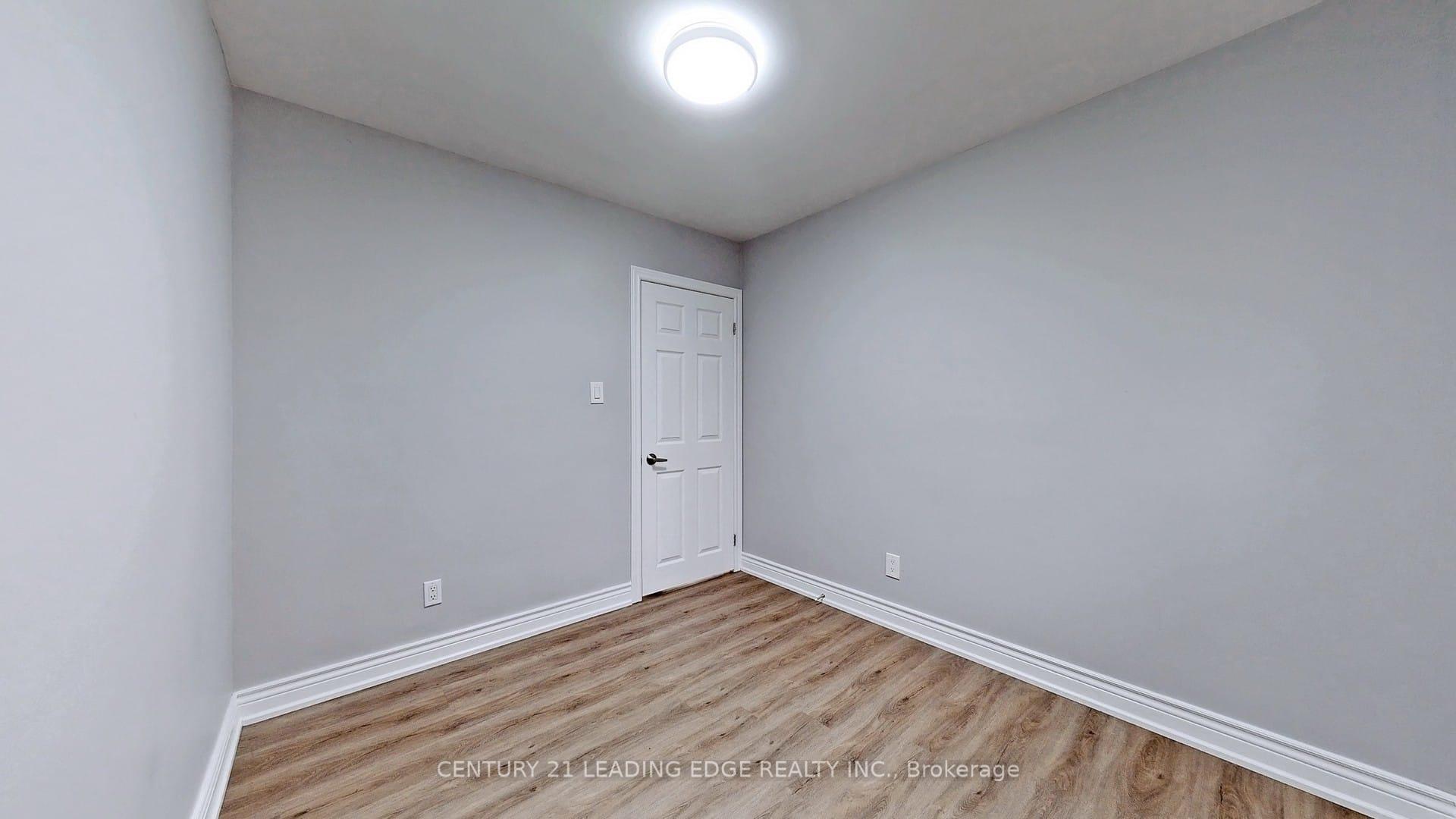 Photo 8 of Unit Main, 806 Beech Street W, Whitby, Downtown Whitby — HOMEH