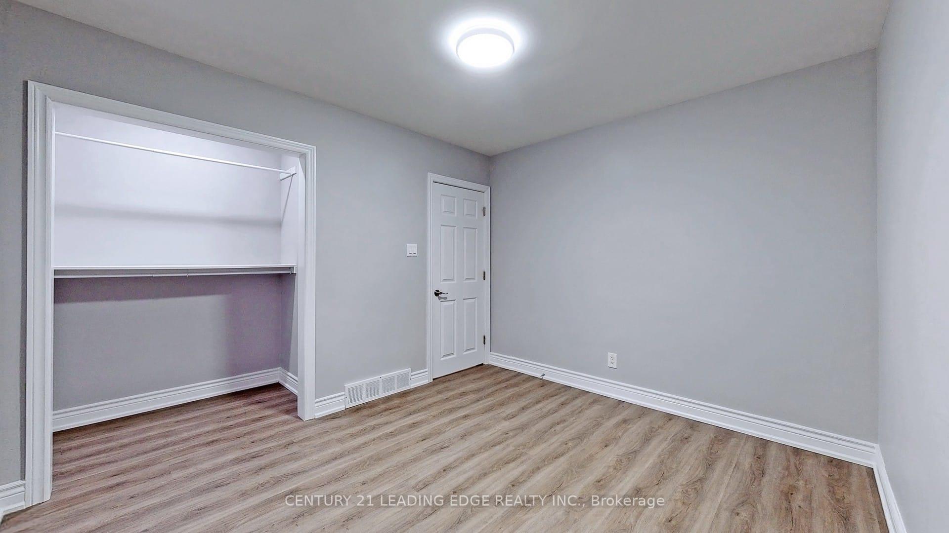 Photo 9 of Unit Main, 806 Beech Street W, Whitby, Downtown Whitby — HOMEH