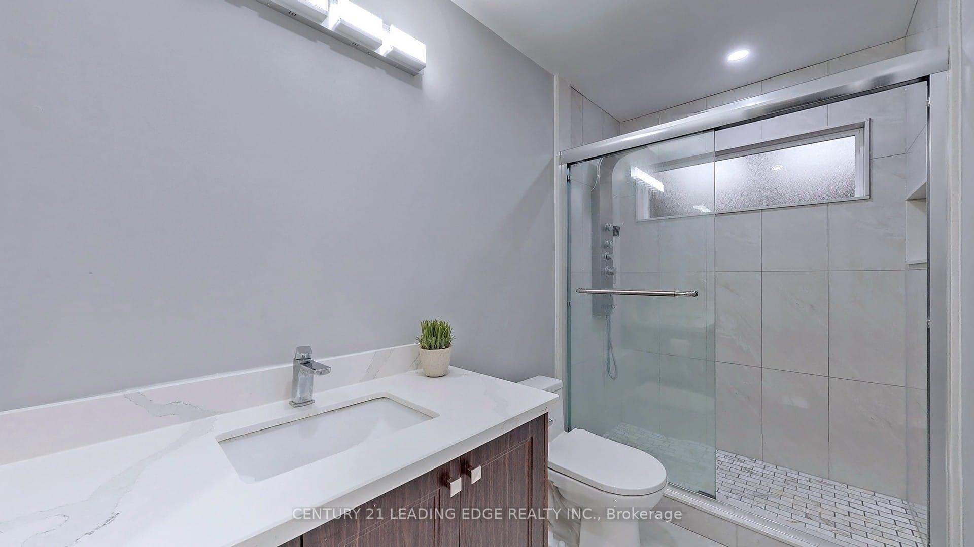 Photo 11 of Unit Main, 806 Beech Street W, Whitby, Downtown Whitby — HOMEH