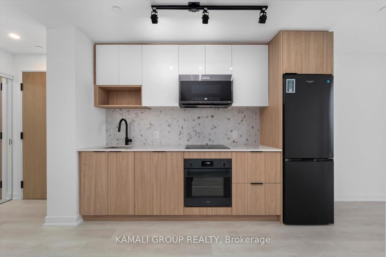 Photo 10 of Unit 3613, 5 Defries St, Toronto, Regent Park — HOMEH
