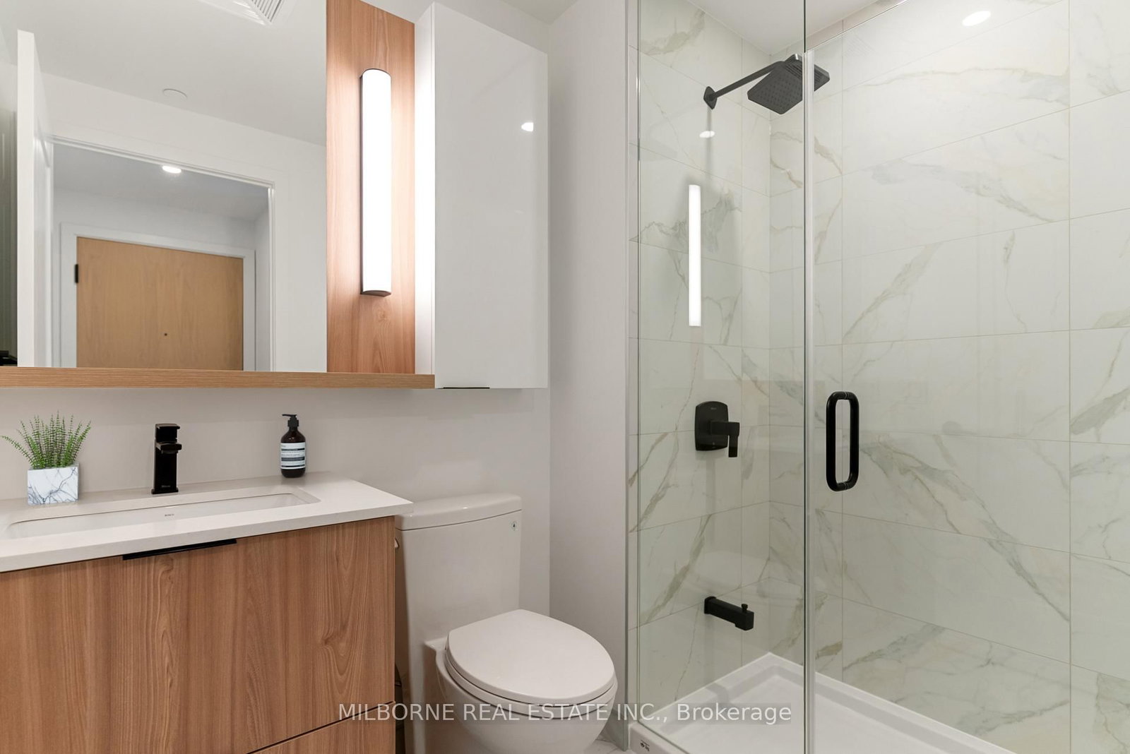 Photo 2 of Unit 3308, 5 Defries St, Toronto, Regent Park — HOMEH