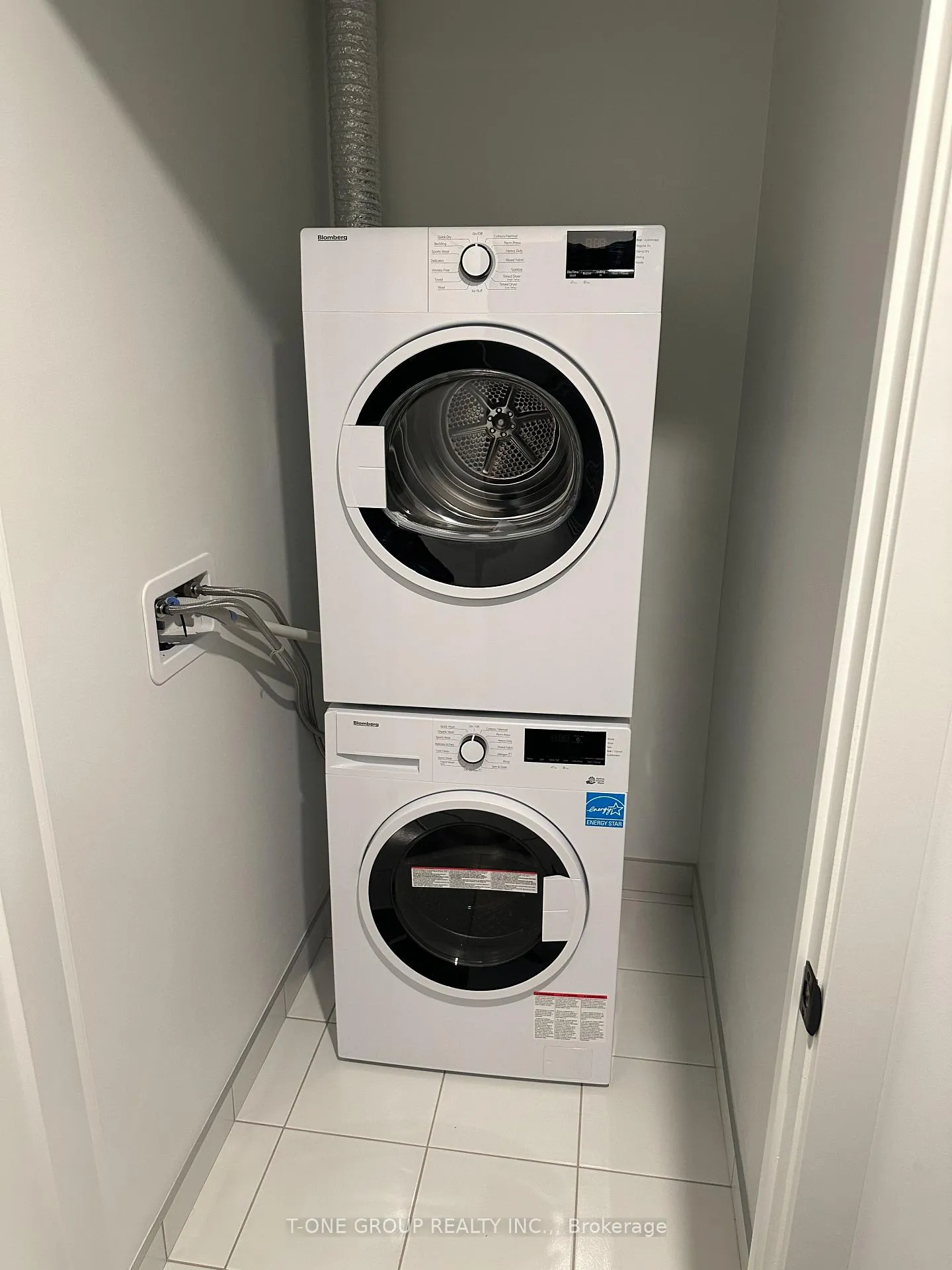 Photo 10 of Unit 3004, 5 Defries St, Toronto, Regent Park — HOMEH
