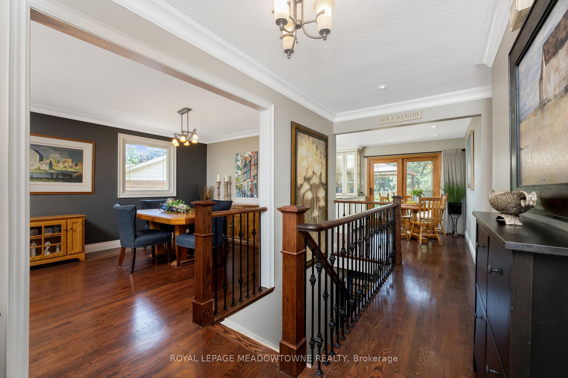 Photo 8 of 52 Canadian Oaks Drive, Whitby, Blue Grass Meadows — HOMEH