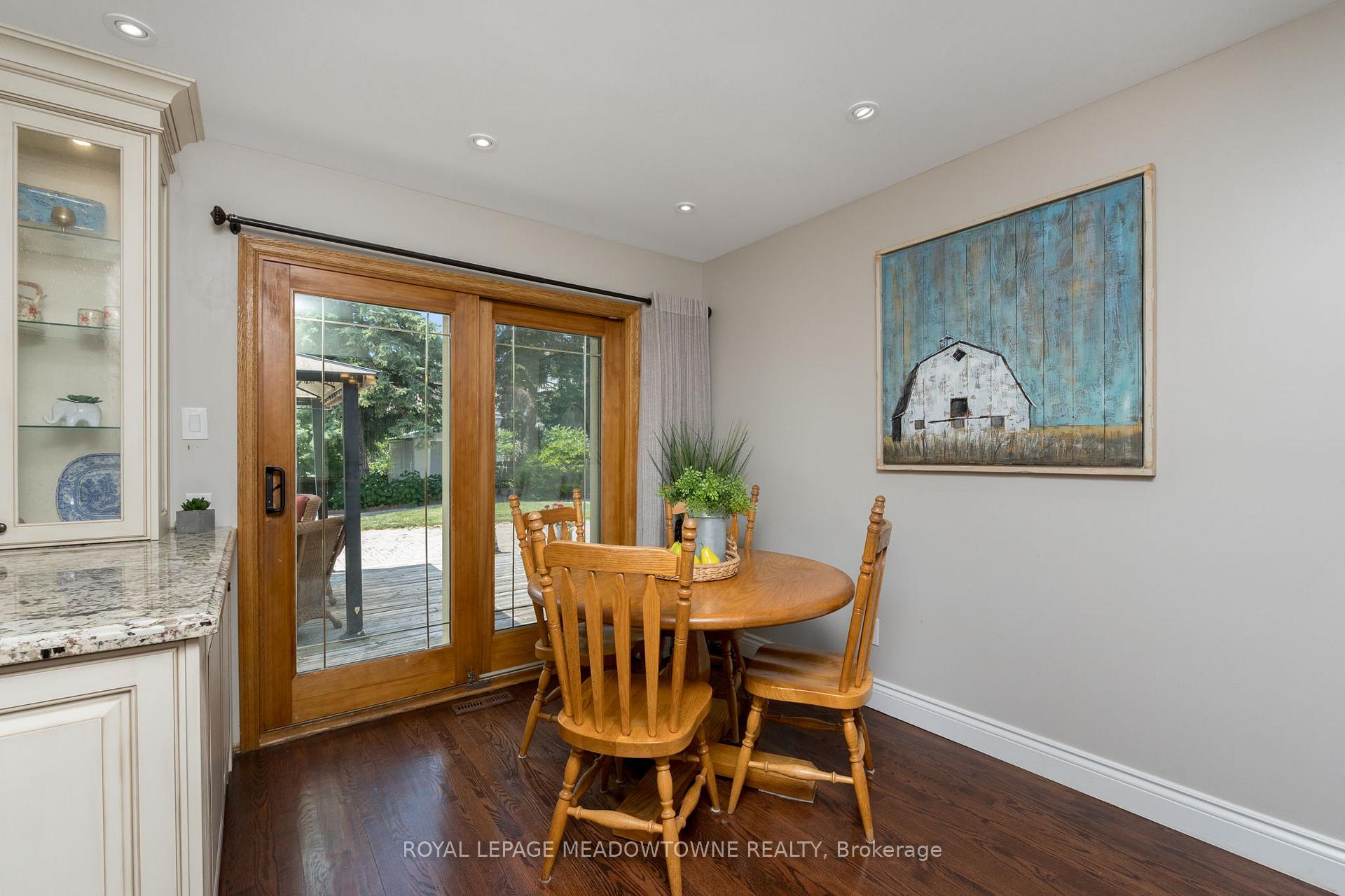 Photo 17 of 52 Canadian Oaks Drive, Whitby, Blue Grass Meadows — HOMEH