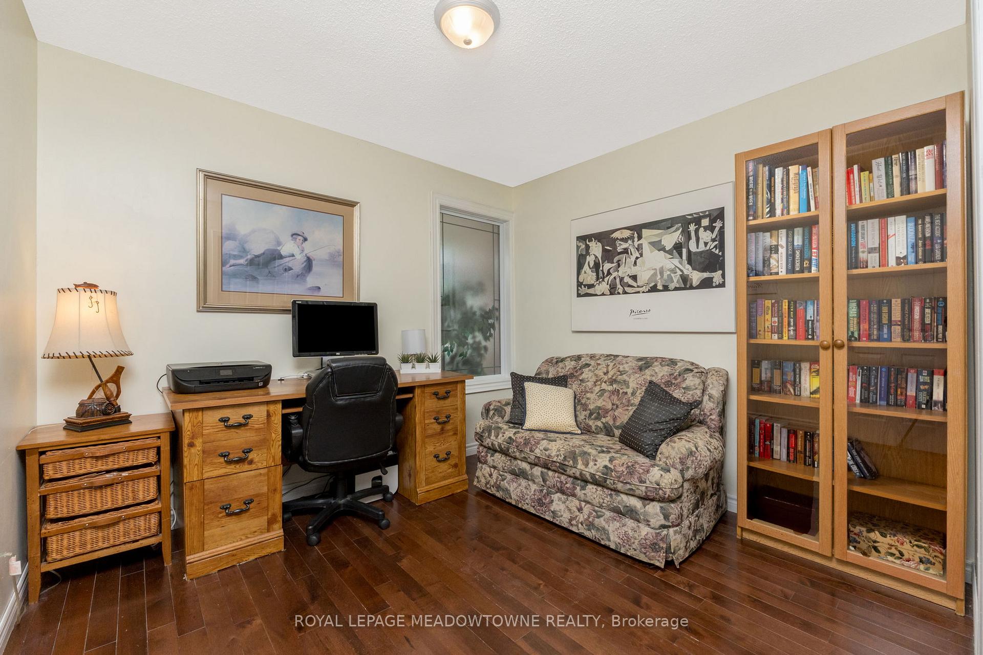 Photo 25 of 52 Canadian Oaks Drive, Whitby, Blue Grass Meadows — HOMEH