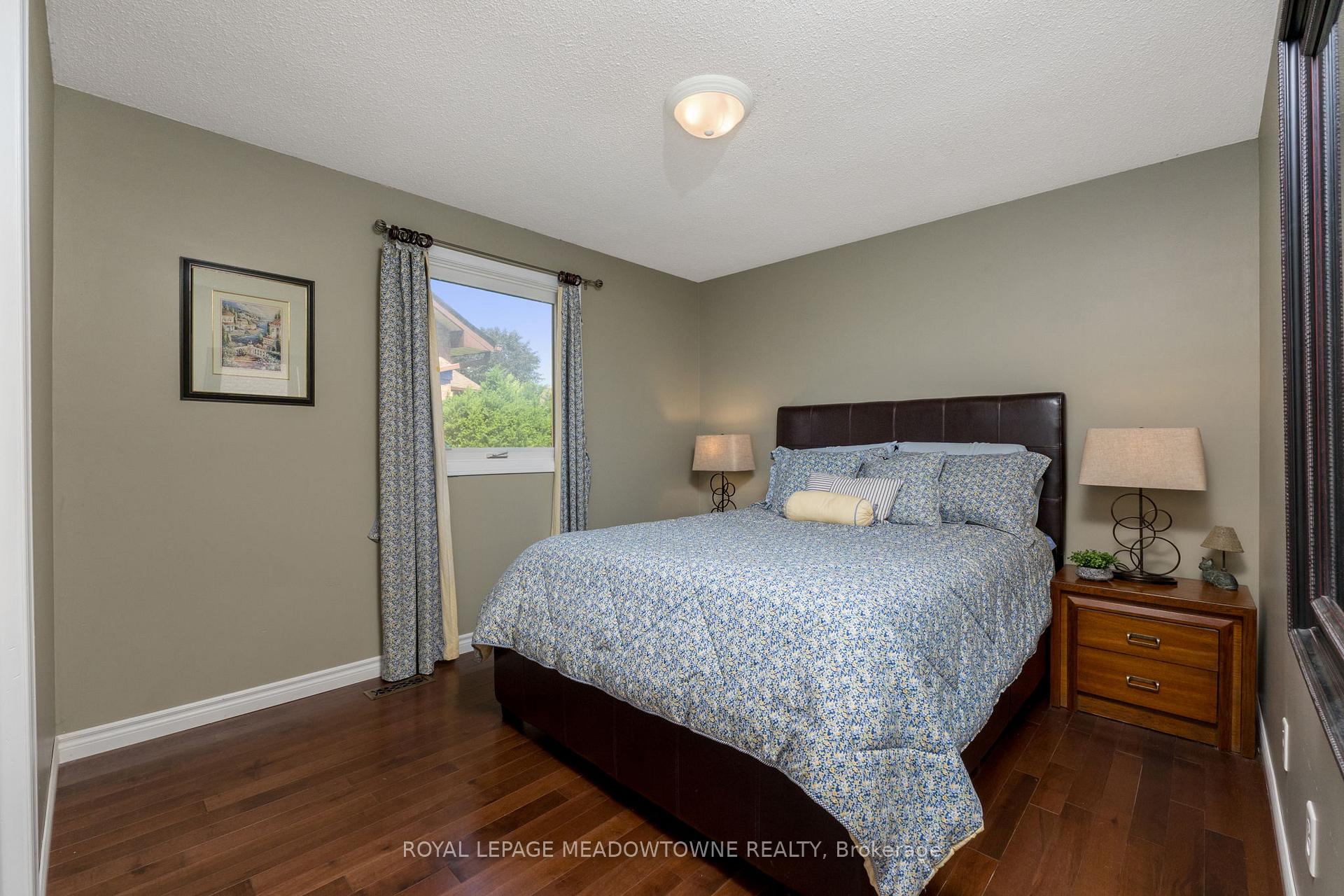 Photo 28 of 52 Canadian Oaks Drive, Whitby, Blue Grass Meadows — HOMEH