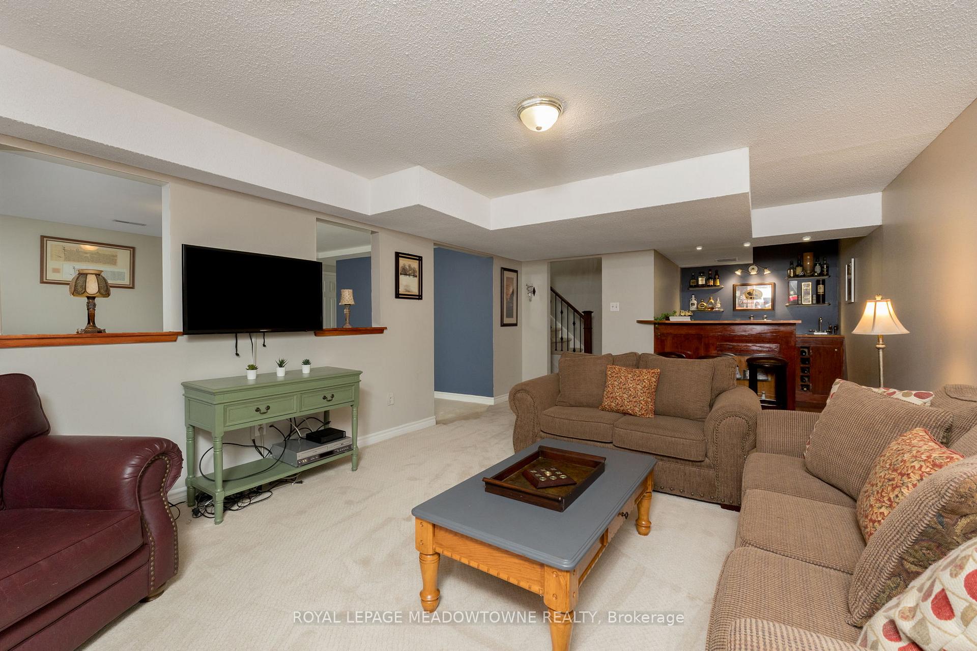 Photo 34 of 52 Canadian Oaks Drive, Whitby, Blue Grass Meadows — HOMEH