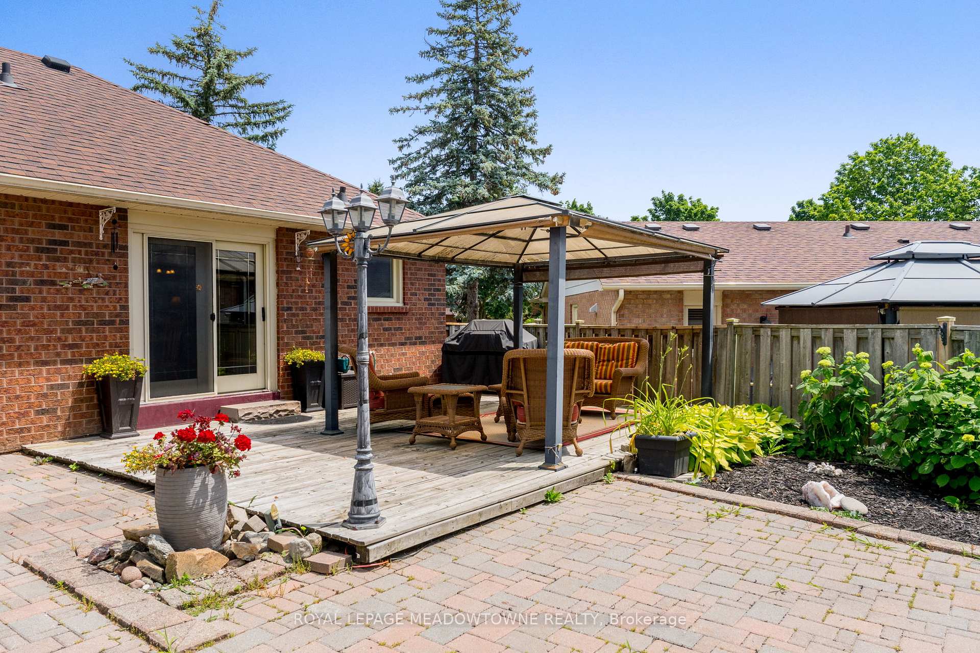 Photo 43 of 52 Canadian Oaks Drive, Whitby, Blue Grass Meadows — HOMEH
