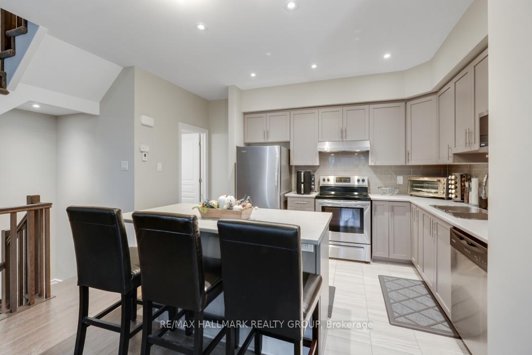 Photo 11 of 338 Twinflower Way, Ottawa, Barrhaven - Longfields — HOMEH