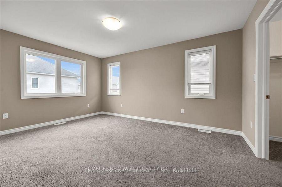 Photo 8 of 162 Mccabe Avenue, Welland, Lincoln/Crowland — HOMEH