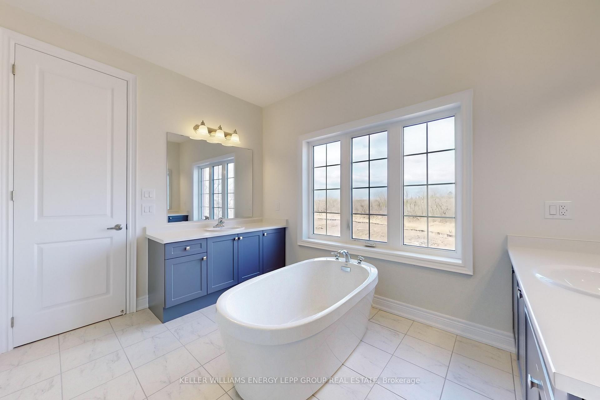 Photo 15 of 73 Deer Ridge Crescent, Whitby, Rural Whitby — HOMEH