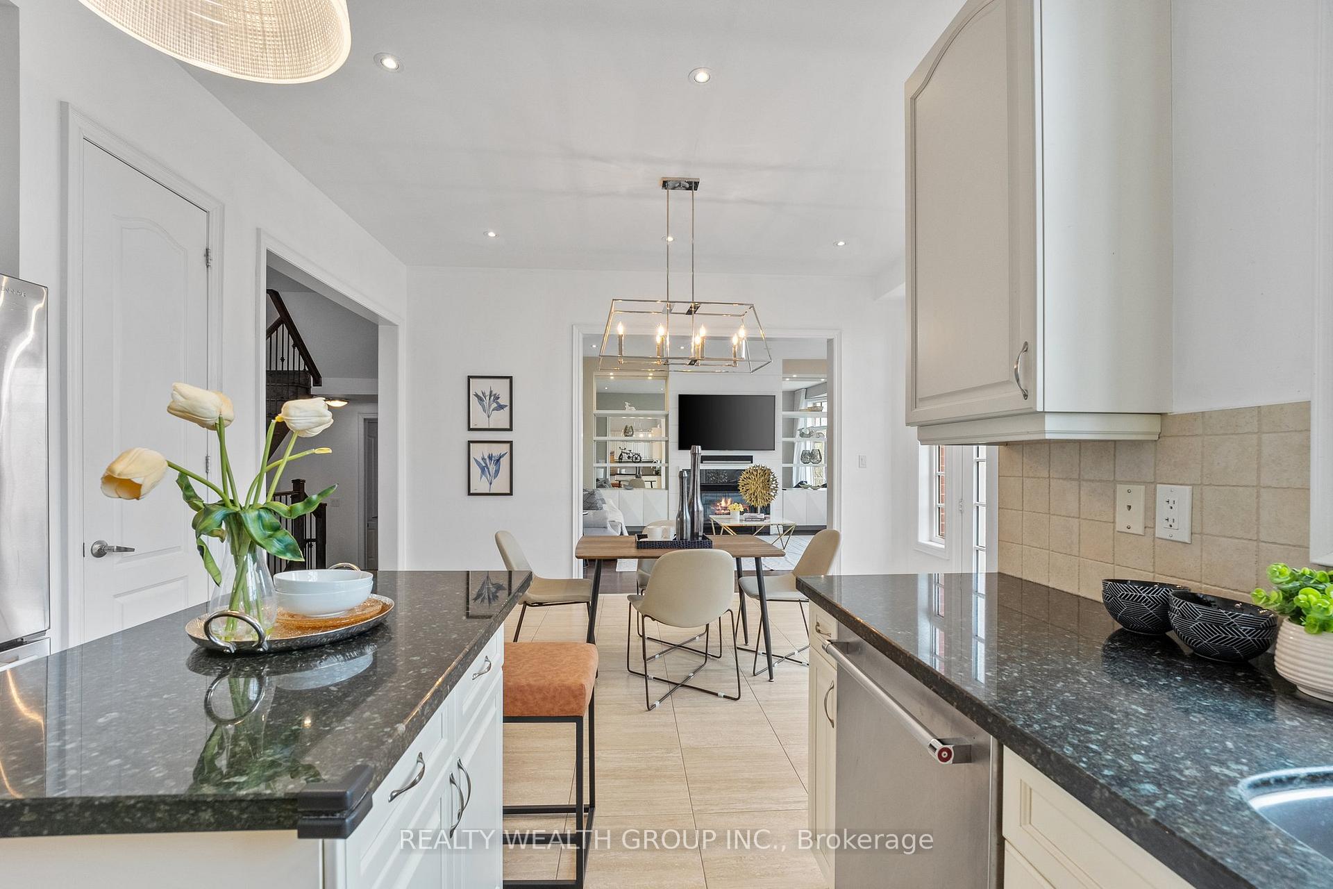 Photo 28 of 441 Marc Santi Boulevard, Vaughan, Patterson — HOMEH