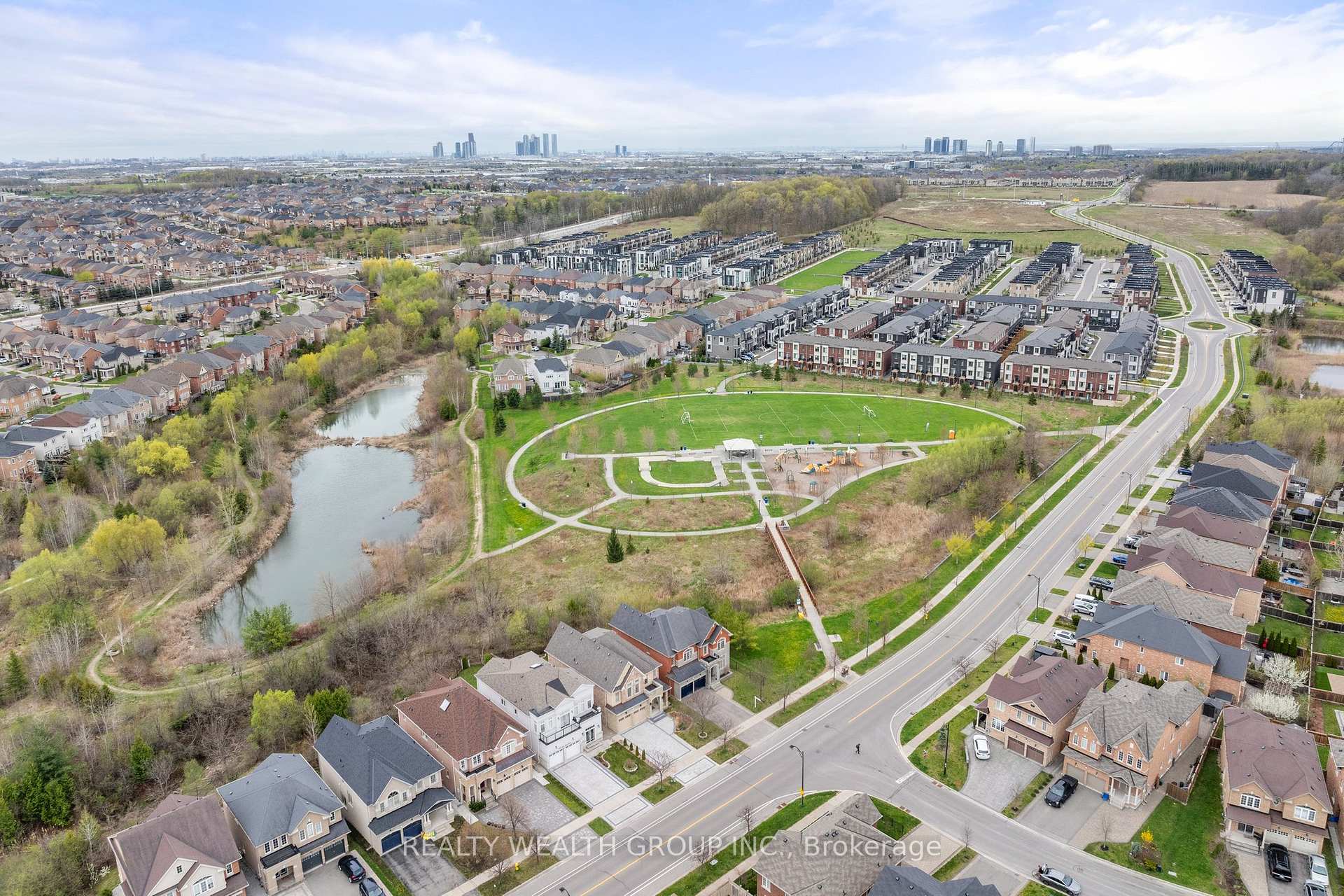 Photo 35 of 441 Marc Santi Boulevard, Vaughan, Patterson — HOMEH