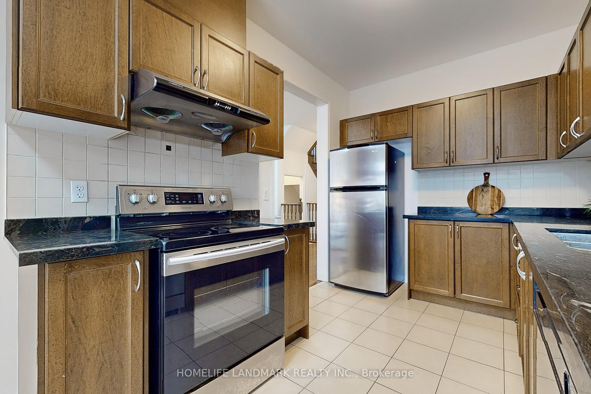Photo 9 of 71 Coleluke Lane, Markham, Middlefield — HOMEH