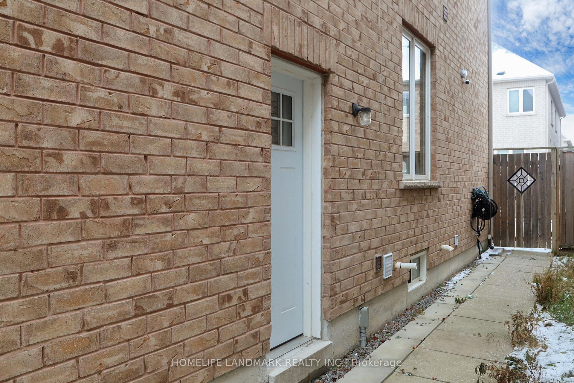 Photo 39 of 71 Coleluke Lane, Markham, Middlefield — HOMEH