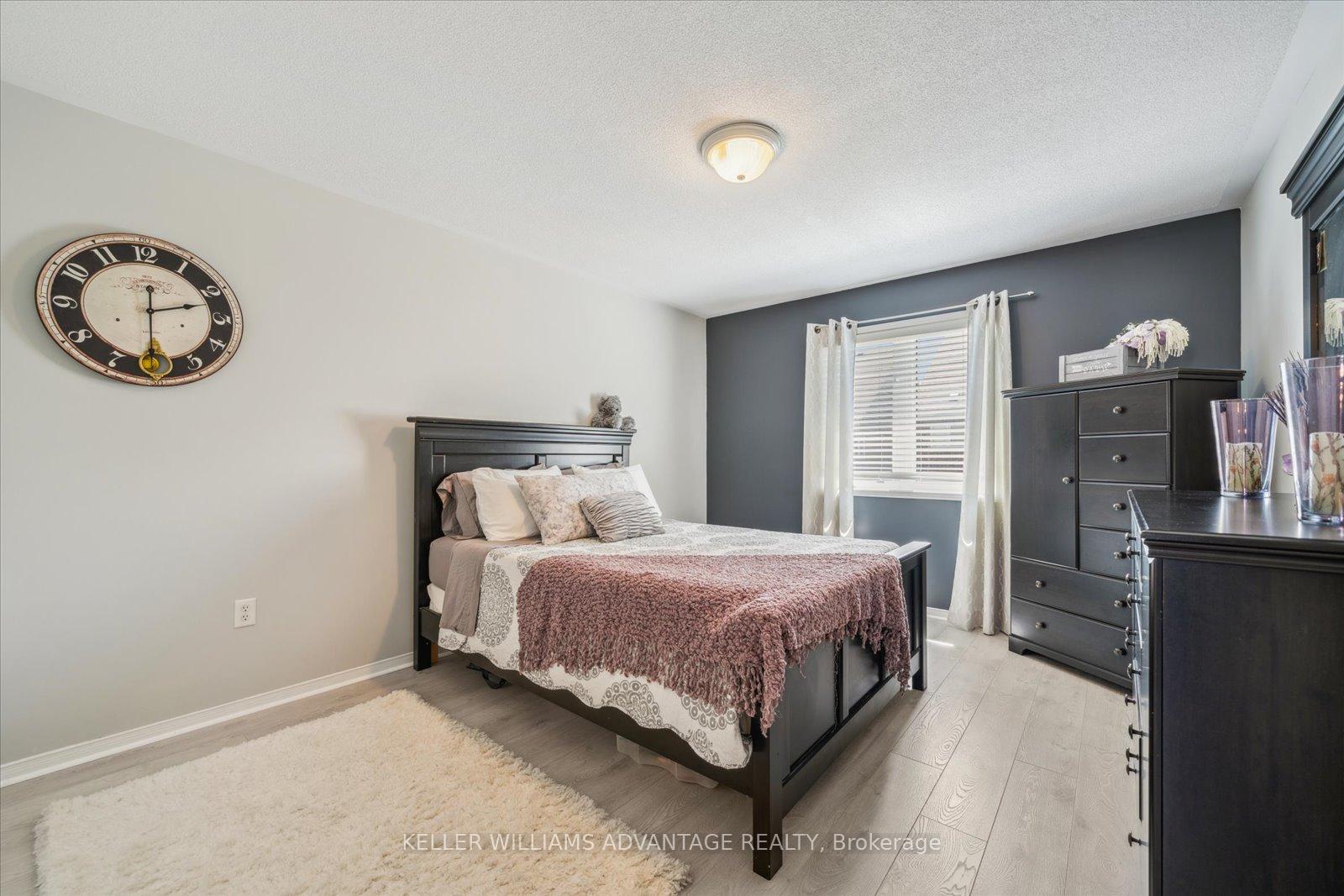 Photo 15 of 61 Eastgate Circle, Whitby, Brooklin — HOMEH