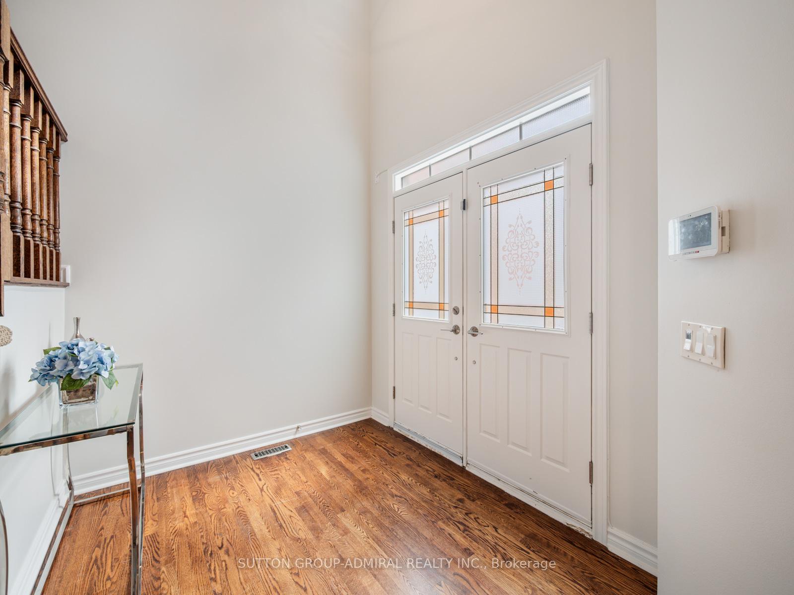 Photo 2 of 36 Oakhurst Drive, Vaughan, Beverley Glen — HOMEH