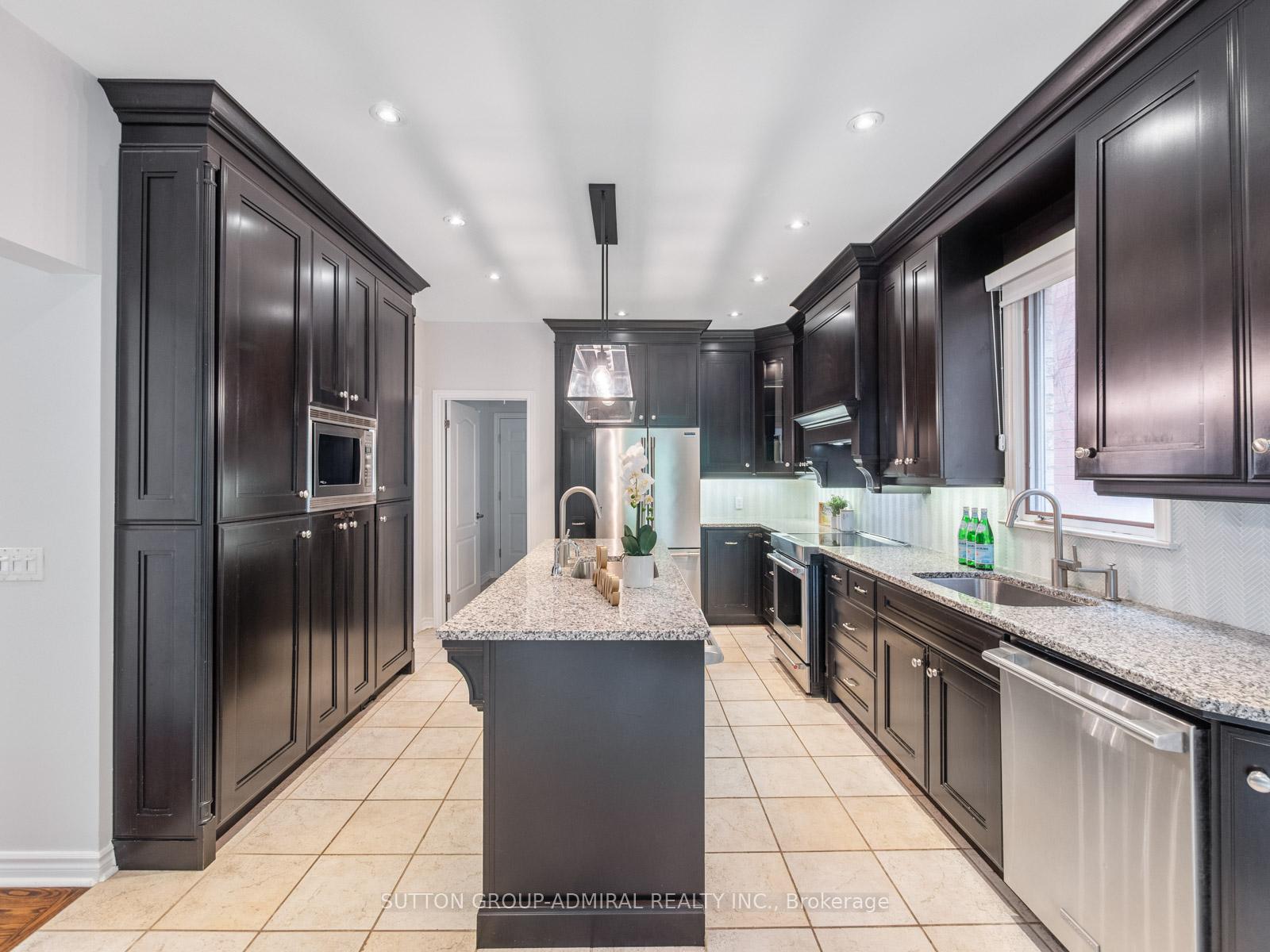 Photo 14 of 36 Oakhurst Drive, Vaughan, Beverley Glen — HOMEH