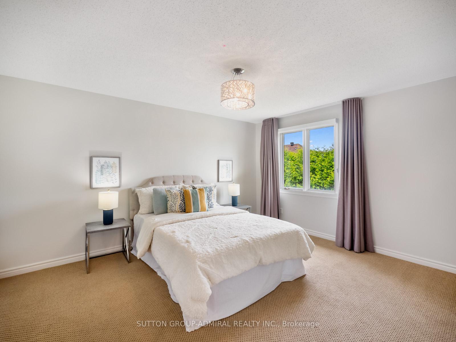 Photo 33 of 36 Oakhurst Drive, Vaughan, Beverley Glen — HOMEH