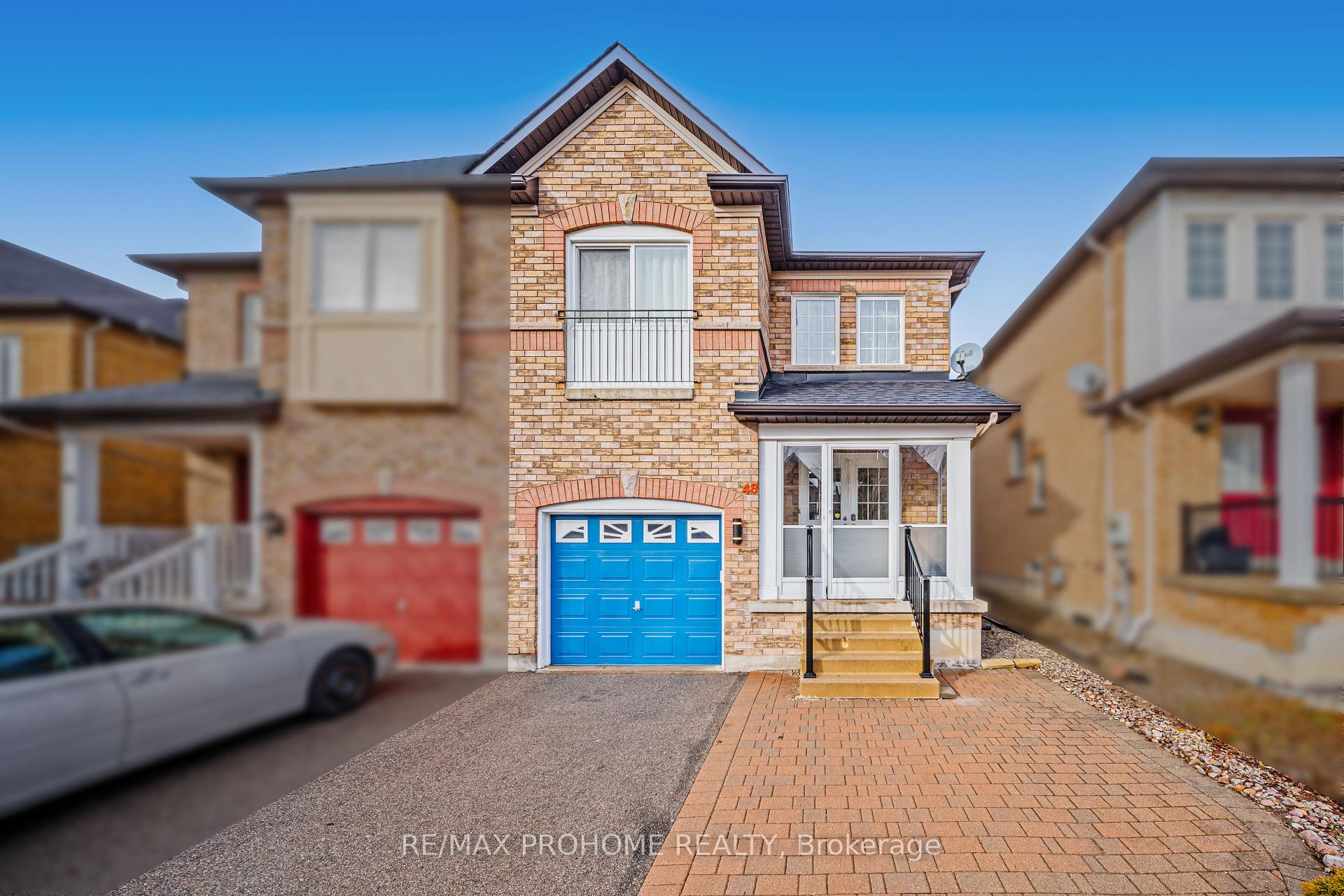 Photo 2 of 48 Weatherill Road, Markham, Berczy — HOMEH