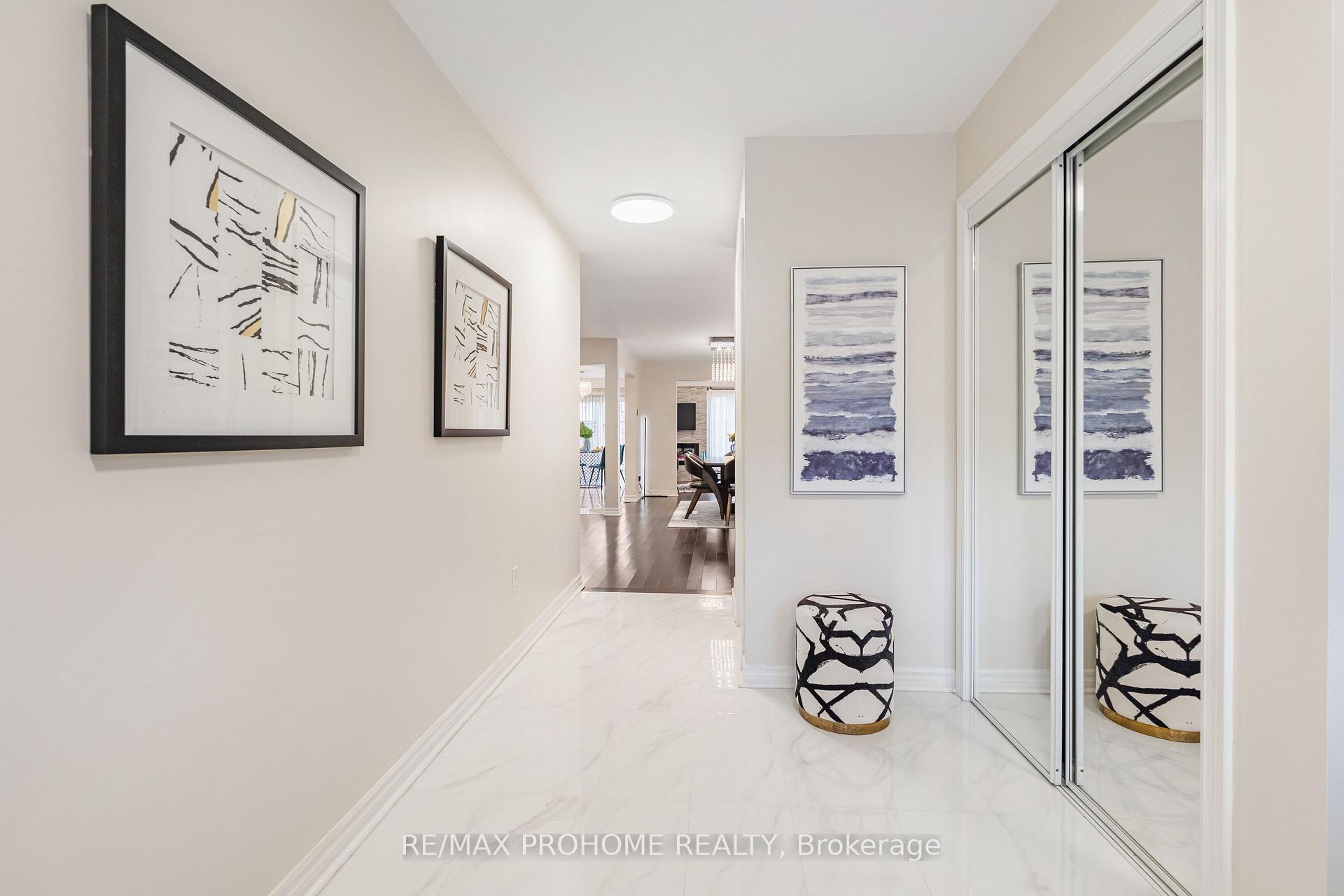 Photo 5 of 48 Weatherill Road, Markham, Berczy — HOMEH