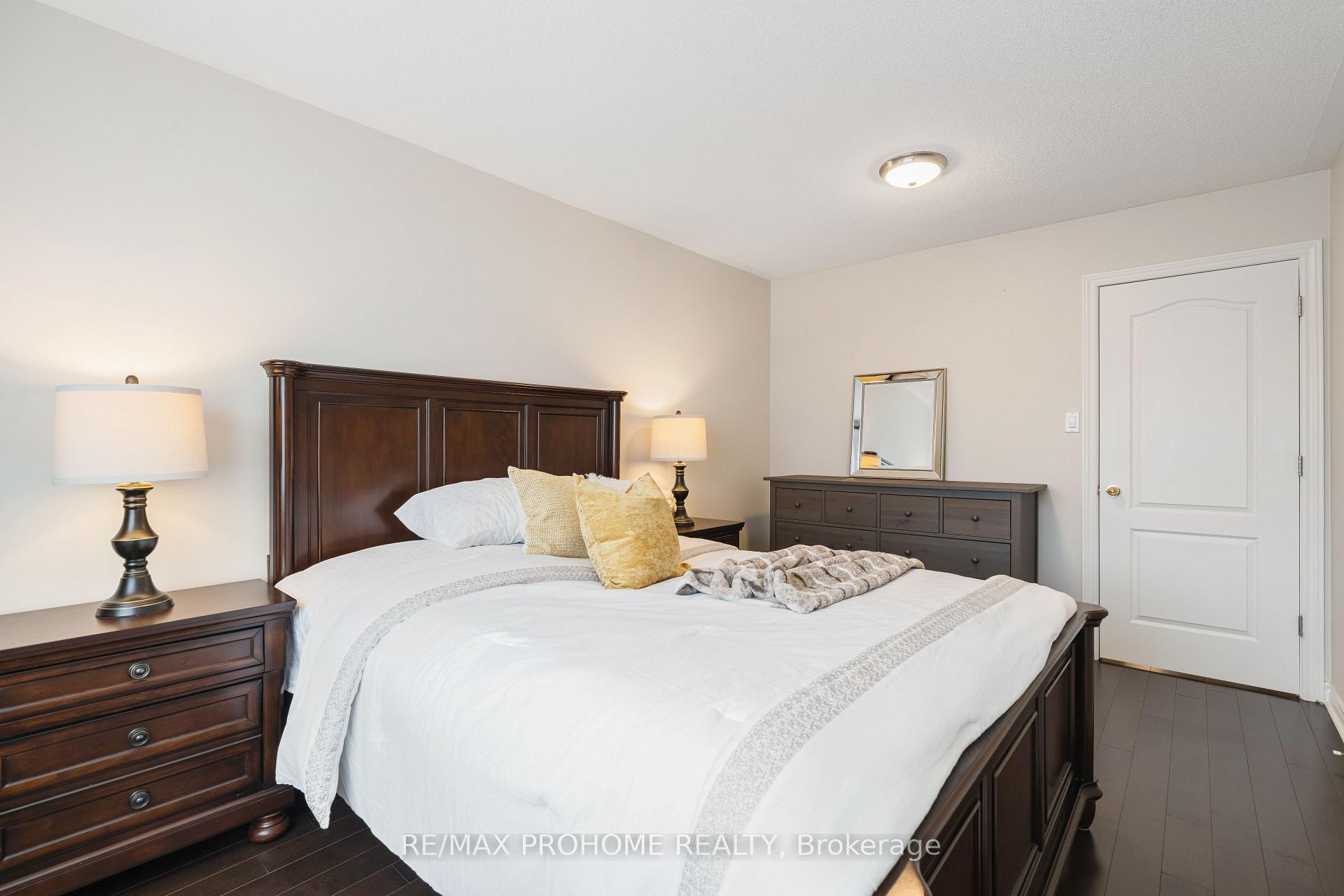 Photo 33 of 48 Weatherill Road, Markham, Berczy — HOMEH