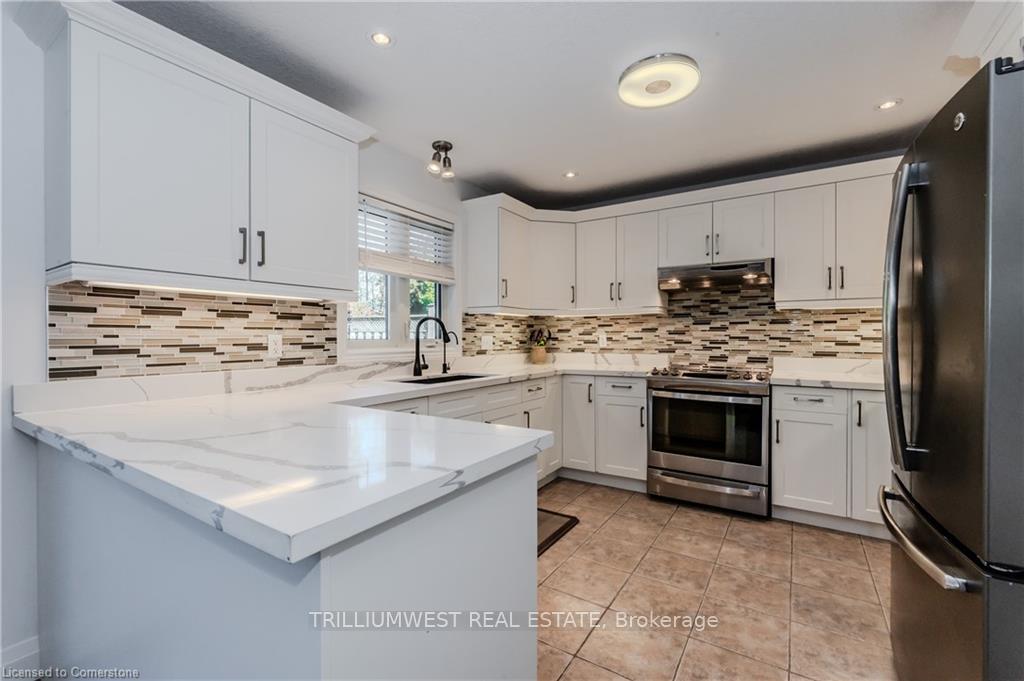 Photo 8 of 391 Towsend Drive, Kitchener, Mill Courtland Woodside Park — HOMEH