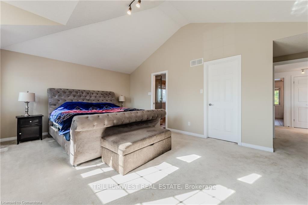 Photo 13 of 391 Towsend Drive, Kitchener, Mill Courtland Woodside Park — HOMEH